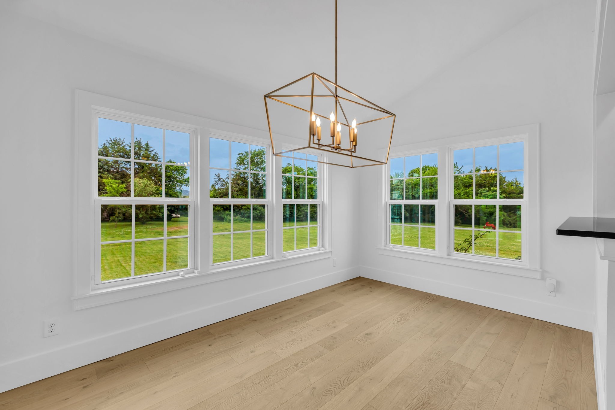2625 Cortlandt Ct