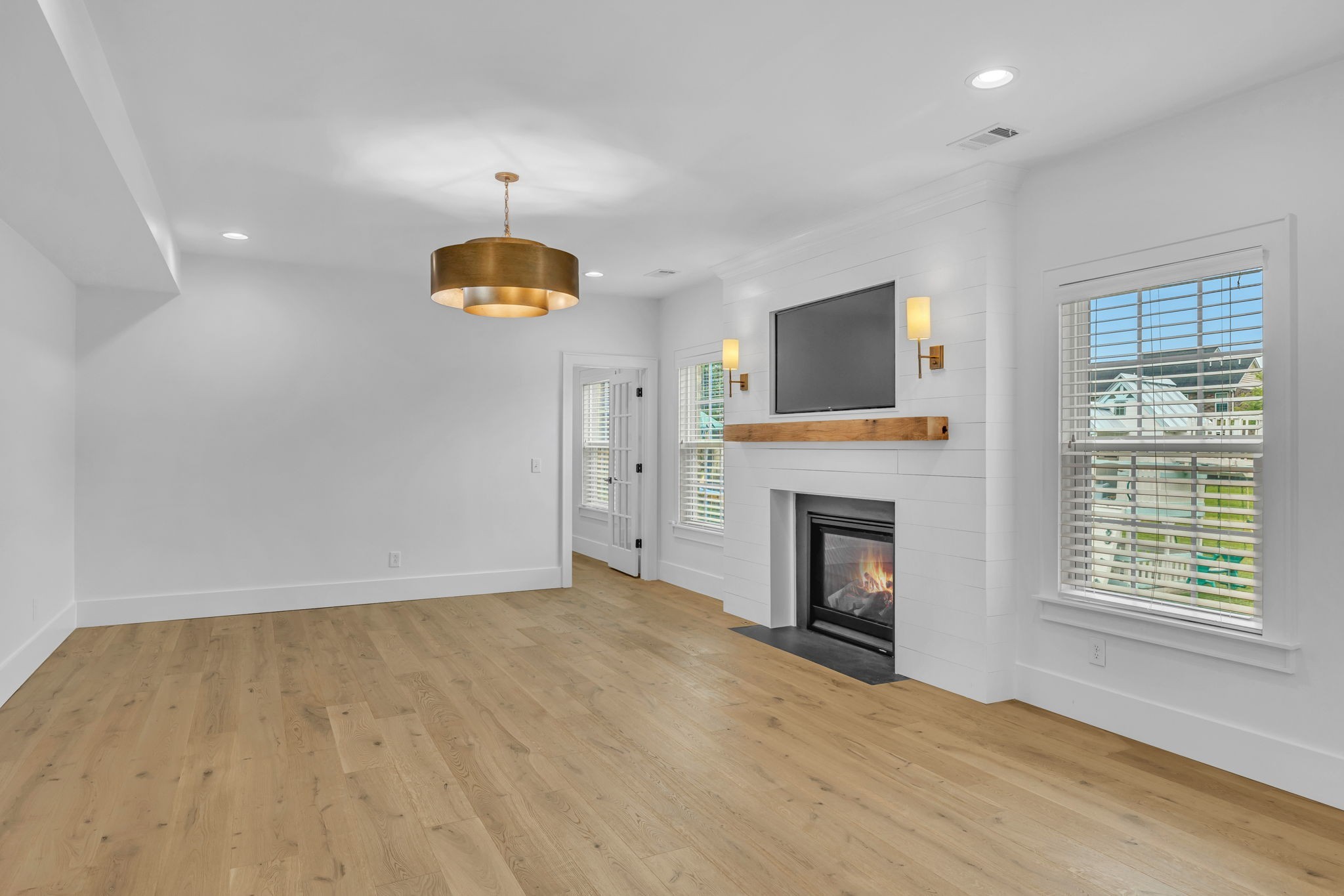 2625 Cortlandt Ct