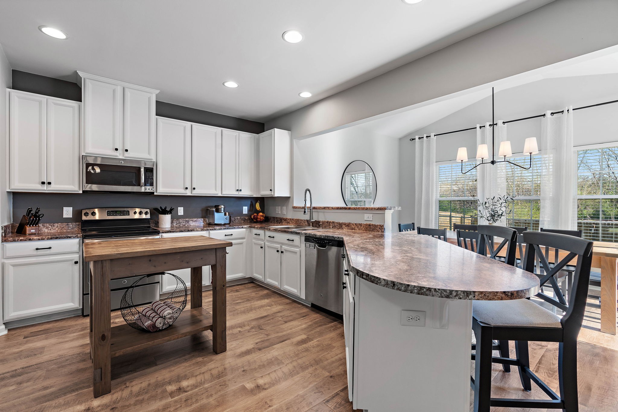 1324 Scarcroft Ln