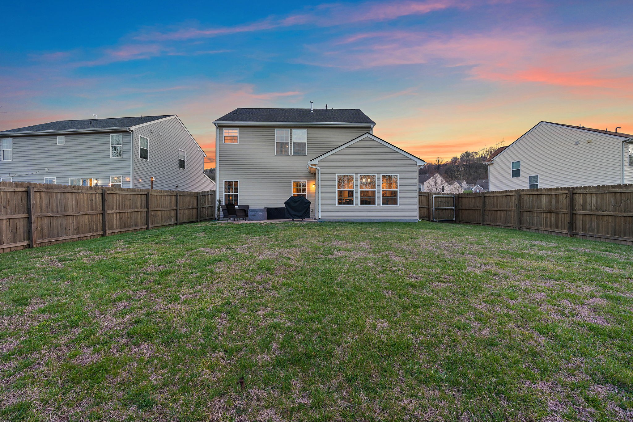 1324 Scarcroft Ln