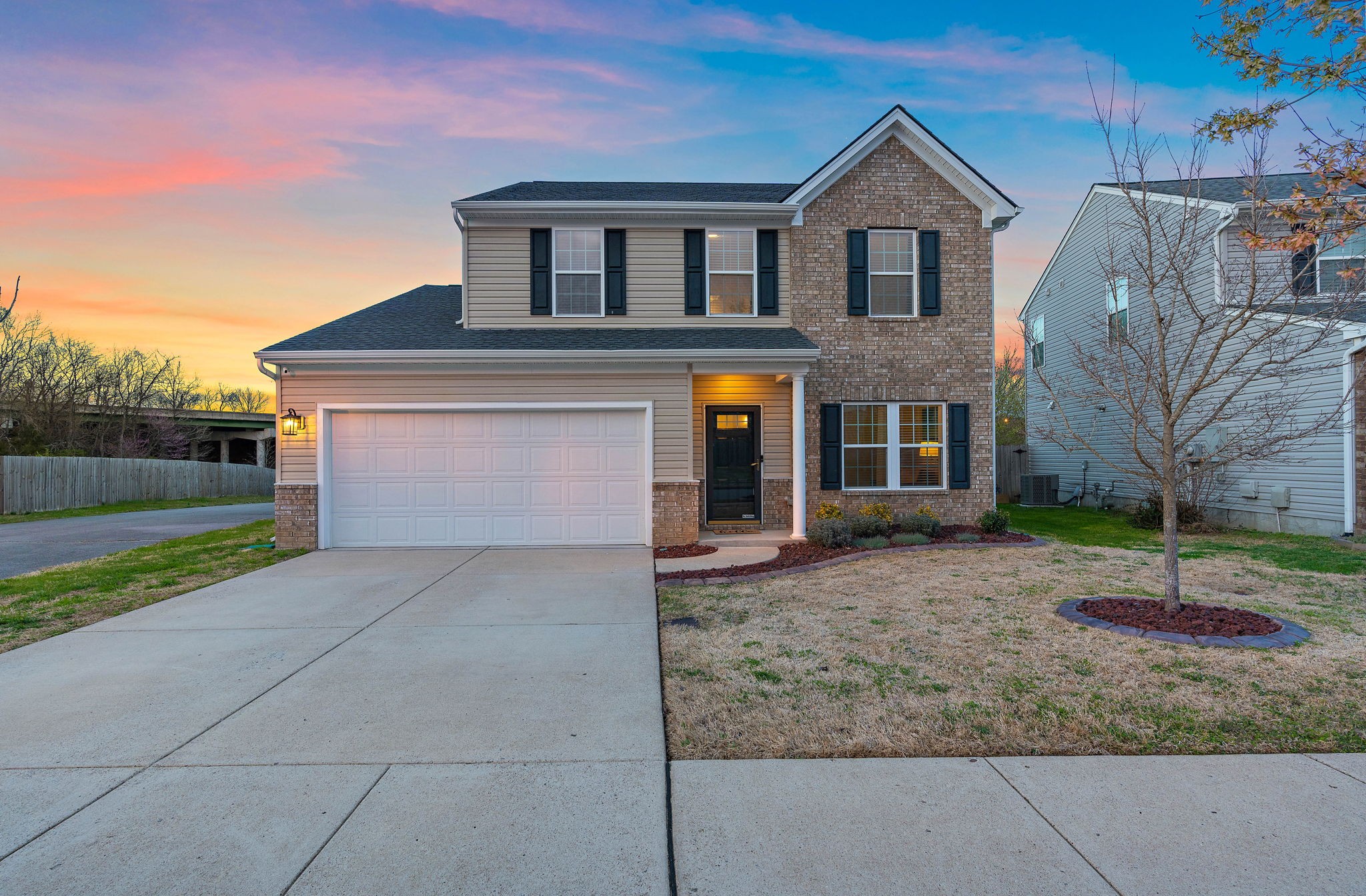 1324 Scarcroft Ln