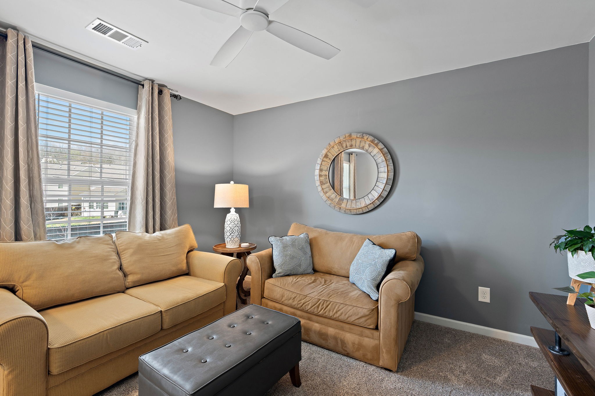 1324 Scarcroft Ln