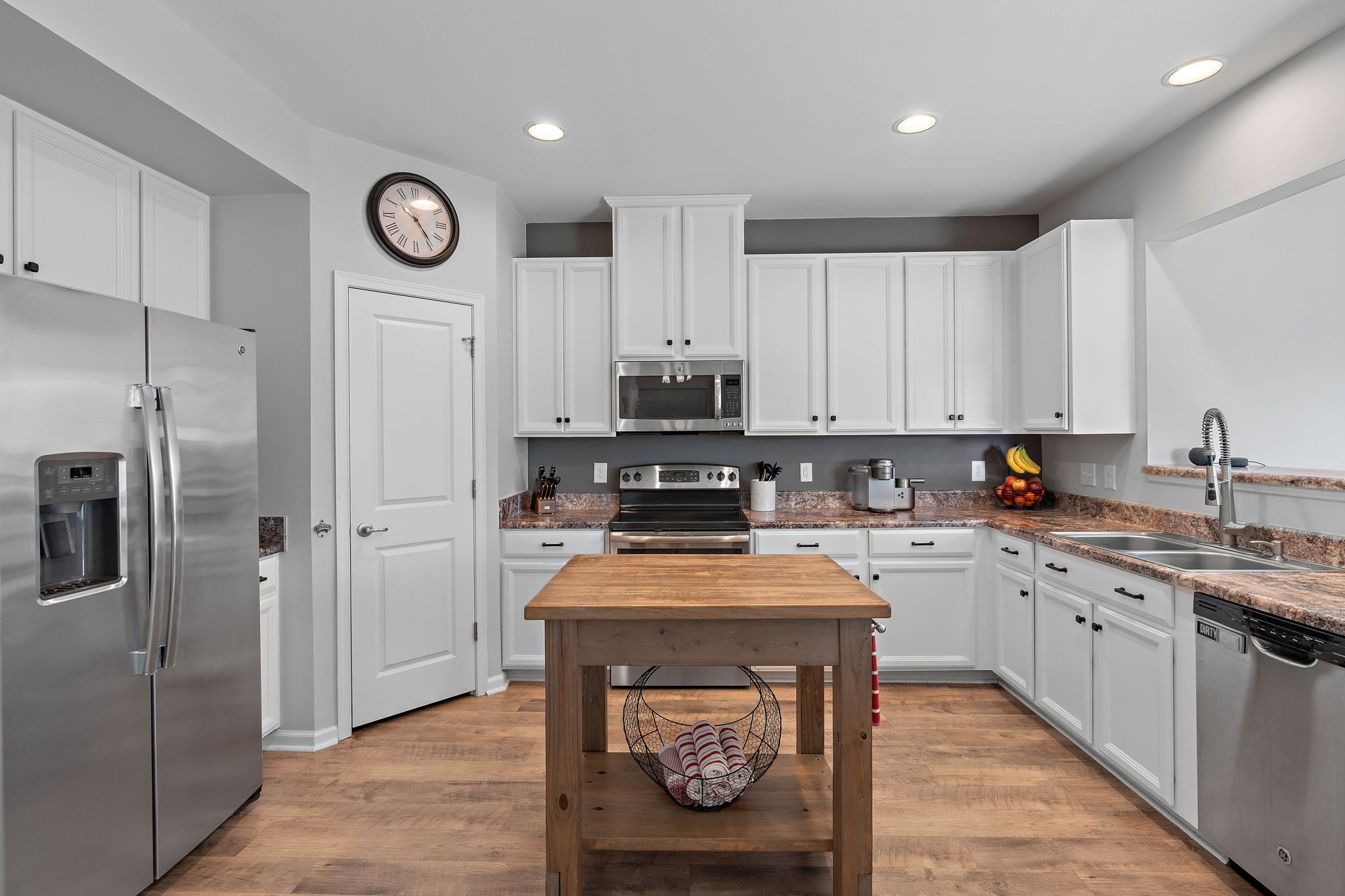 1324 Scarcroft Ln