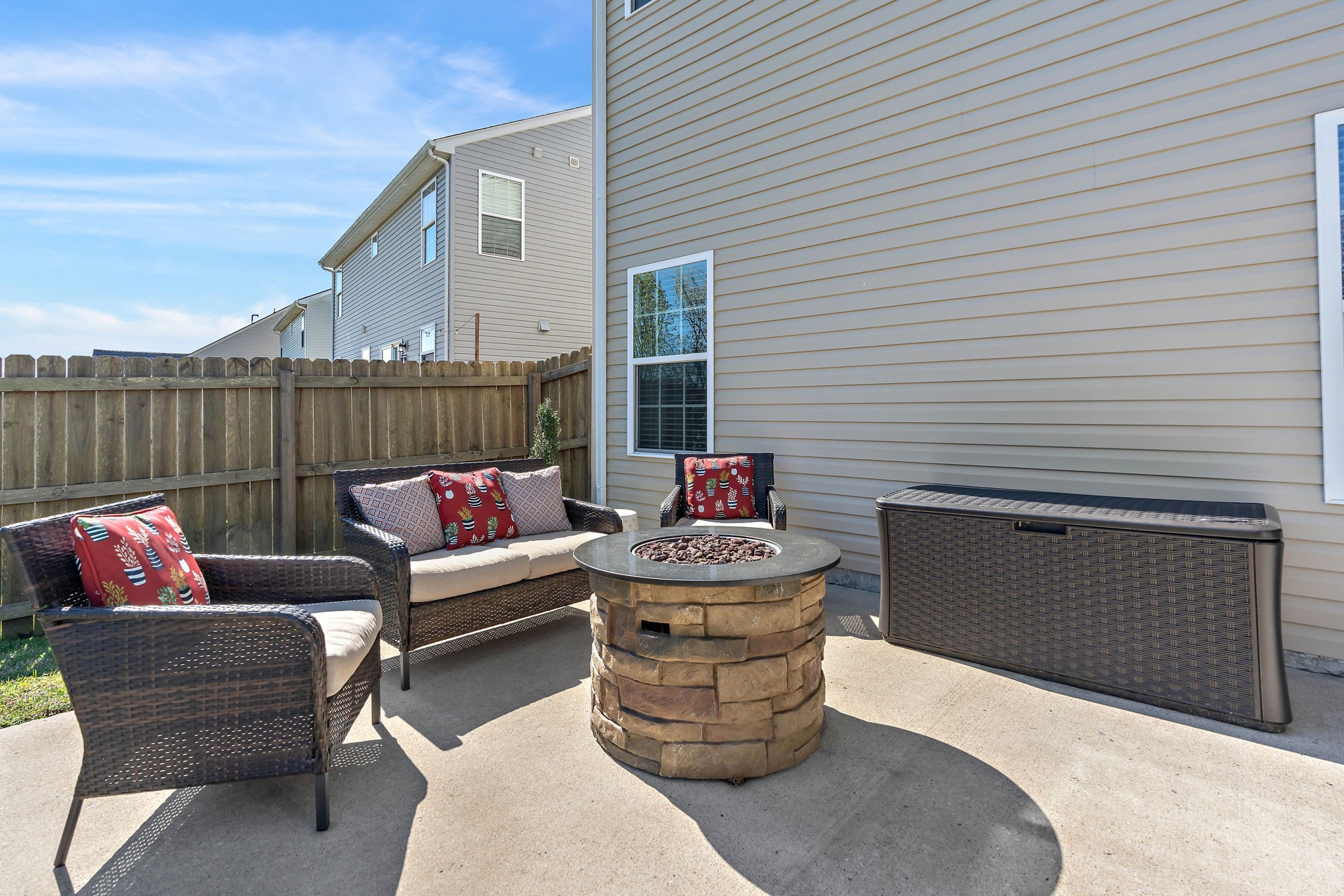 1324 Scarcroft Ln
