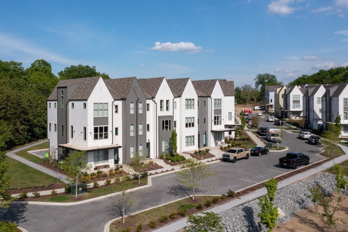 351 E Village Ln