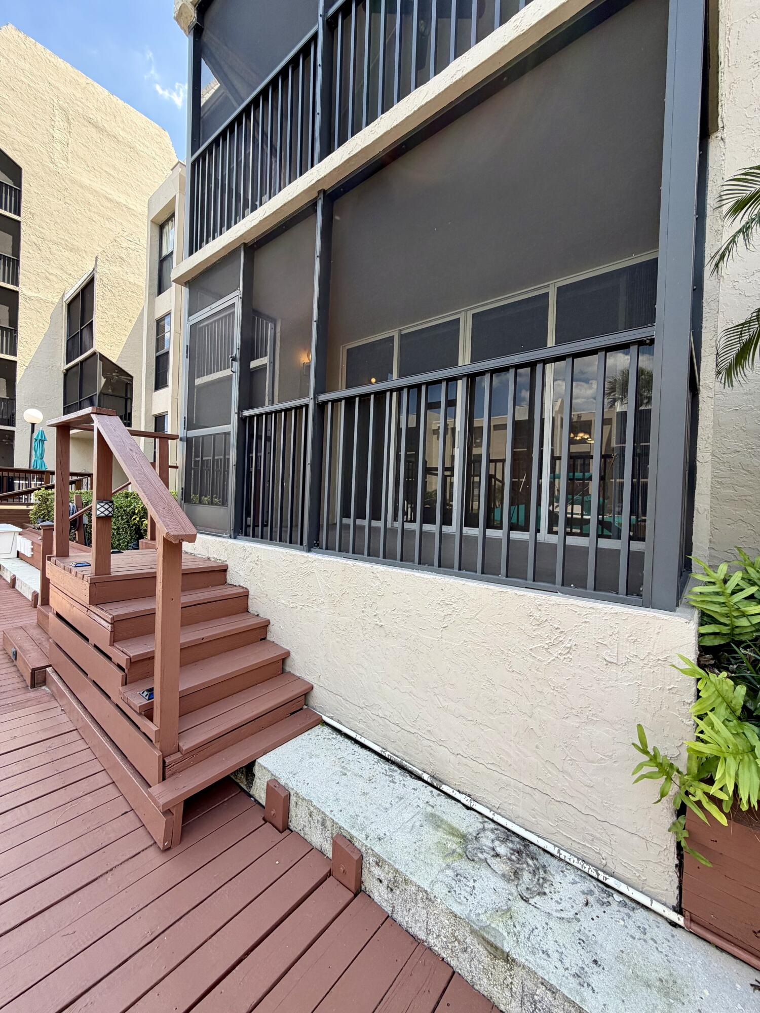 6 Royal Palm Way