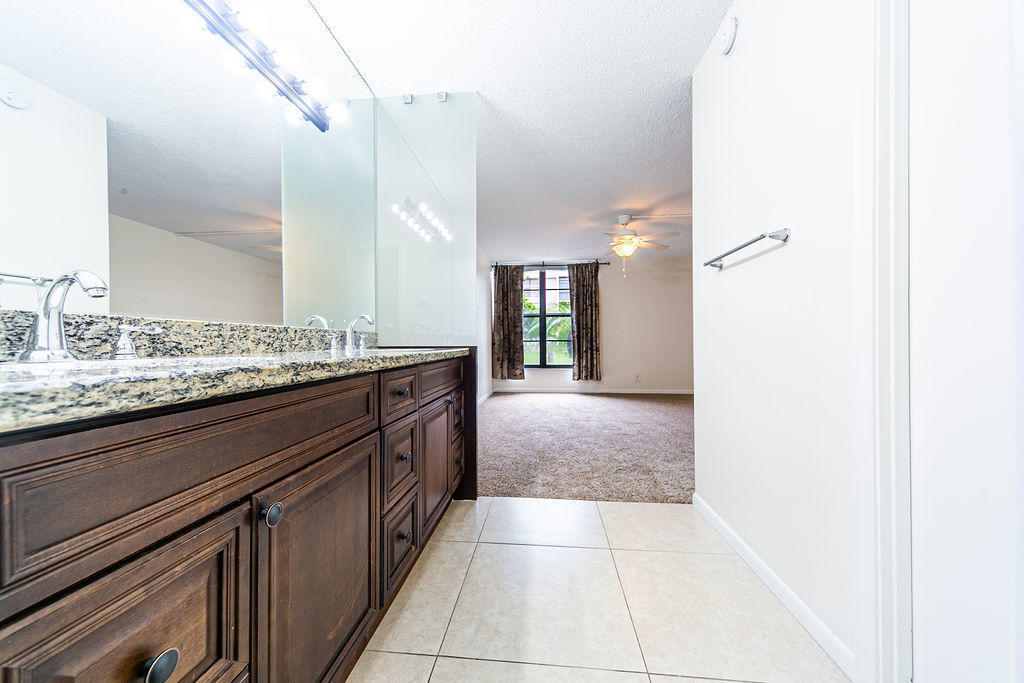 6 Royal Palm Way 102