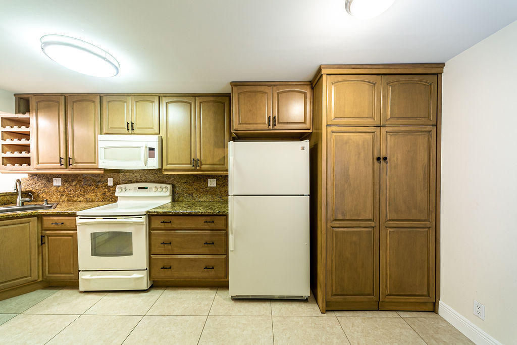 6 Royal Palm Way 102