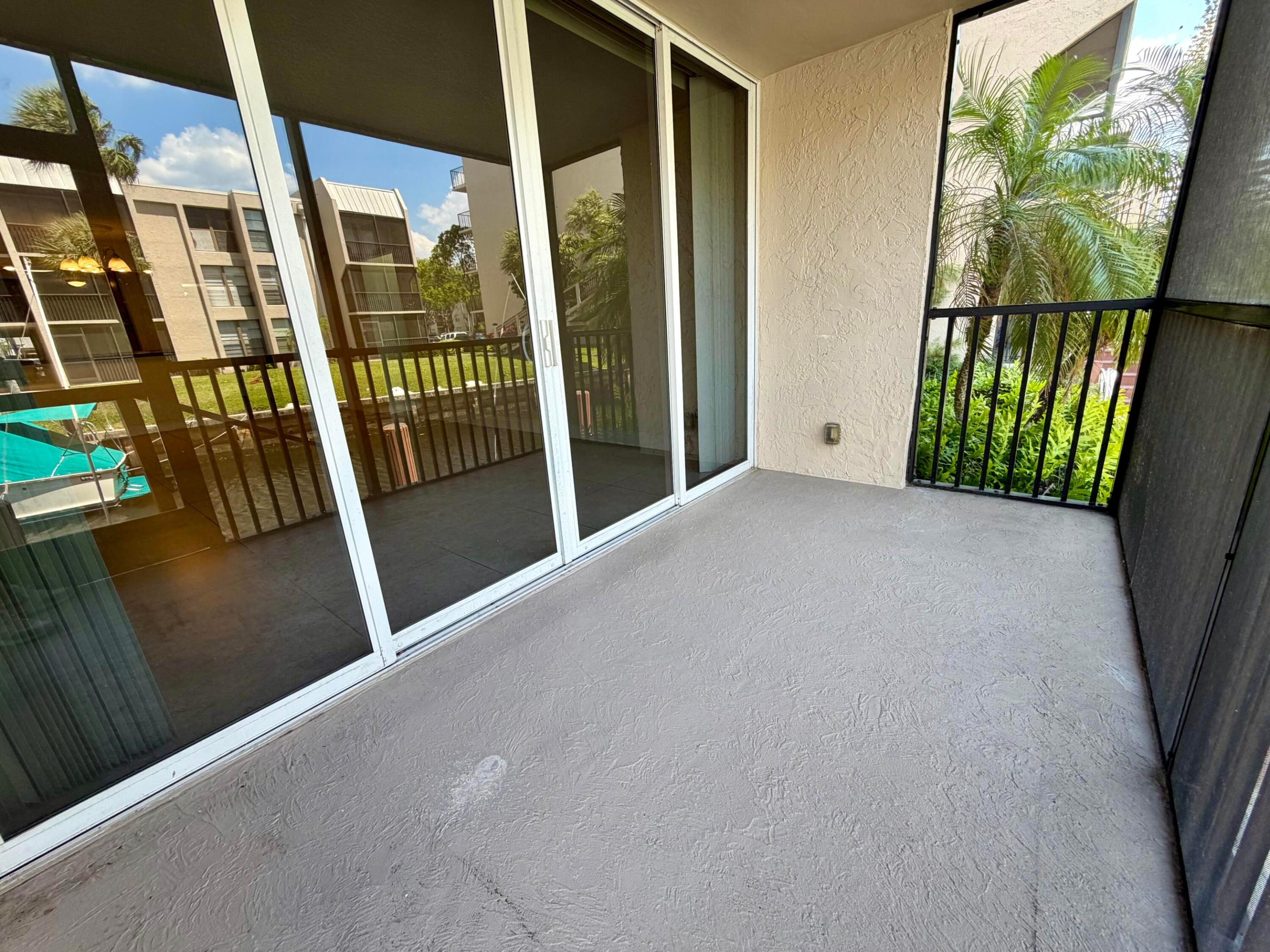 6 Royal Palm Way 102