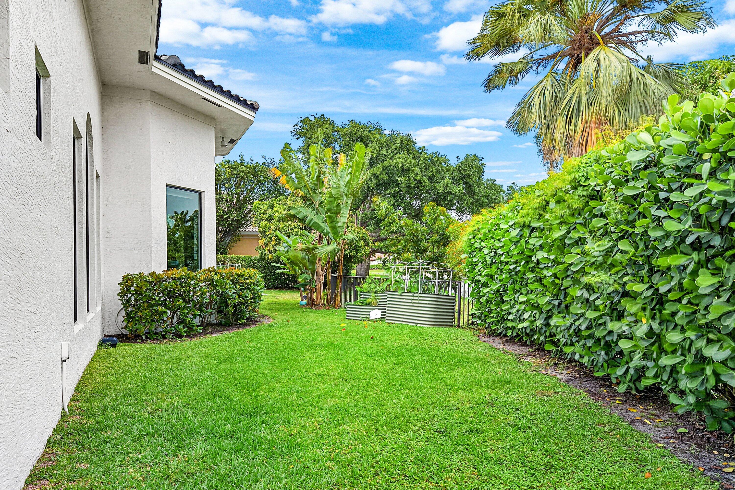 3633 Carlton Place