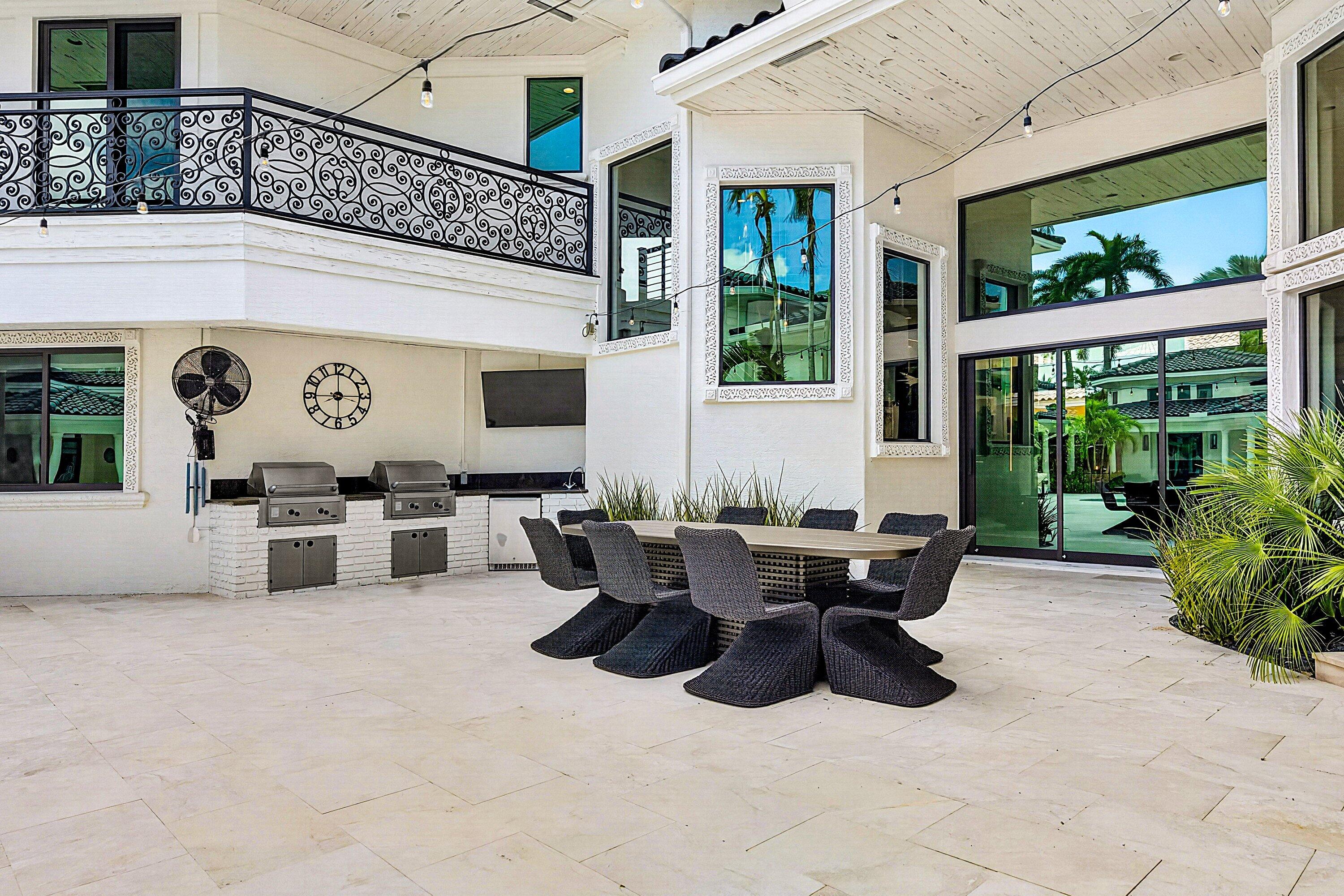 3633 Carlton Place
