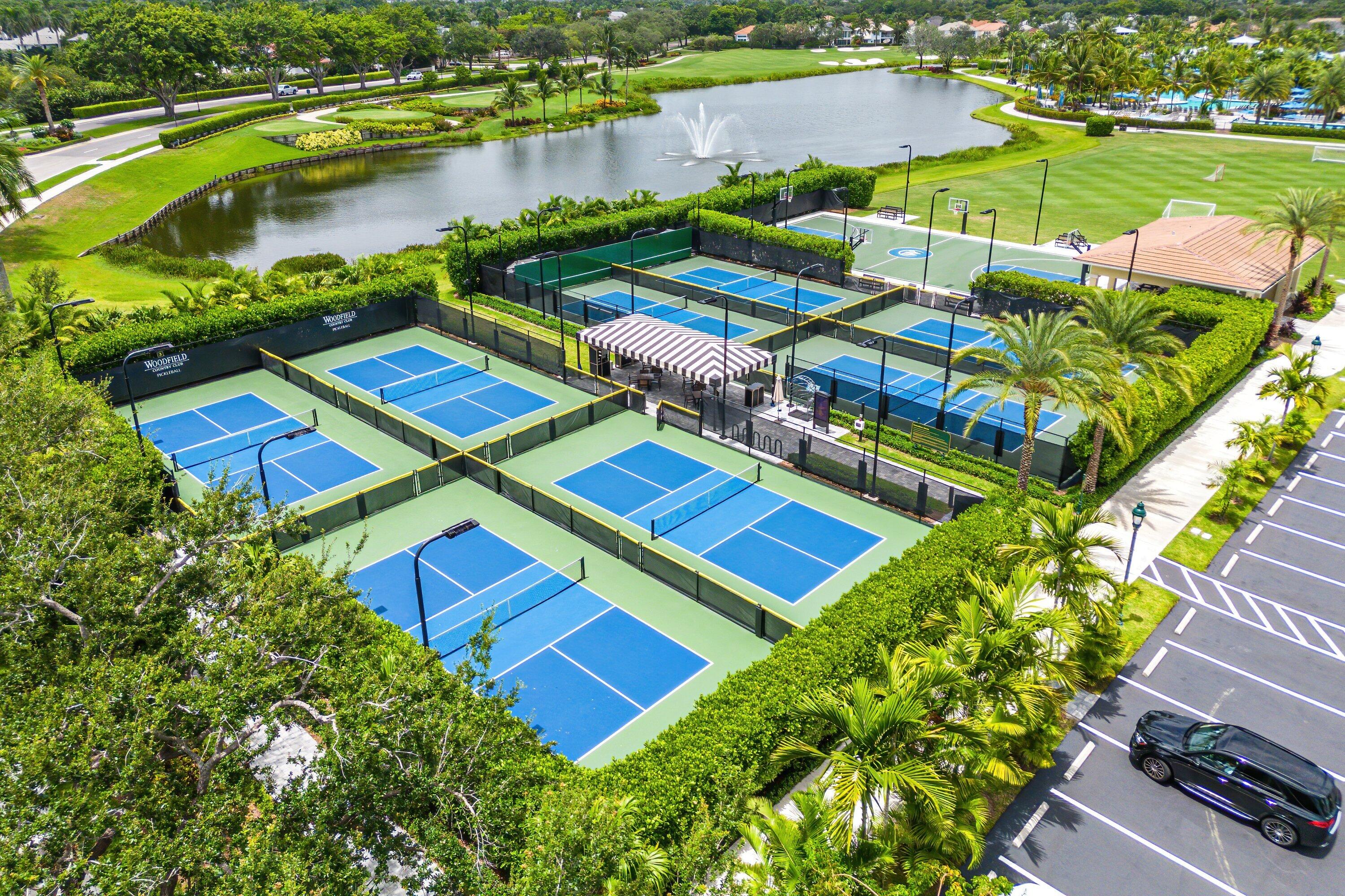 3507 NW Clubside Circle