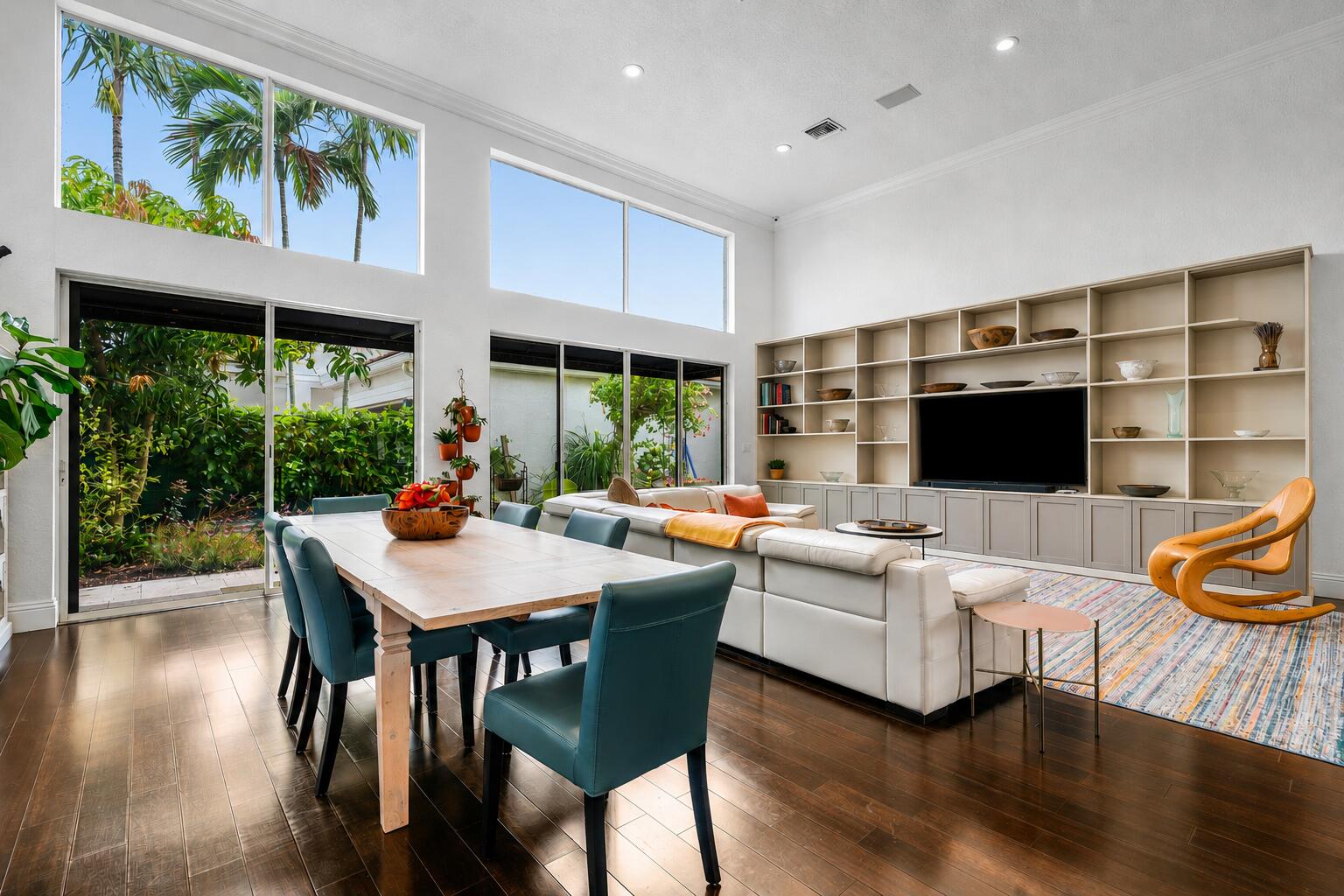 3507 NW Clubside Circle