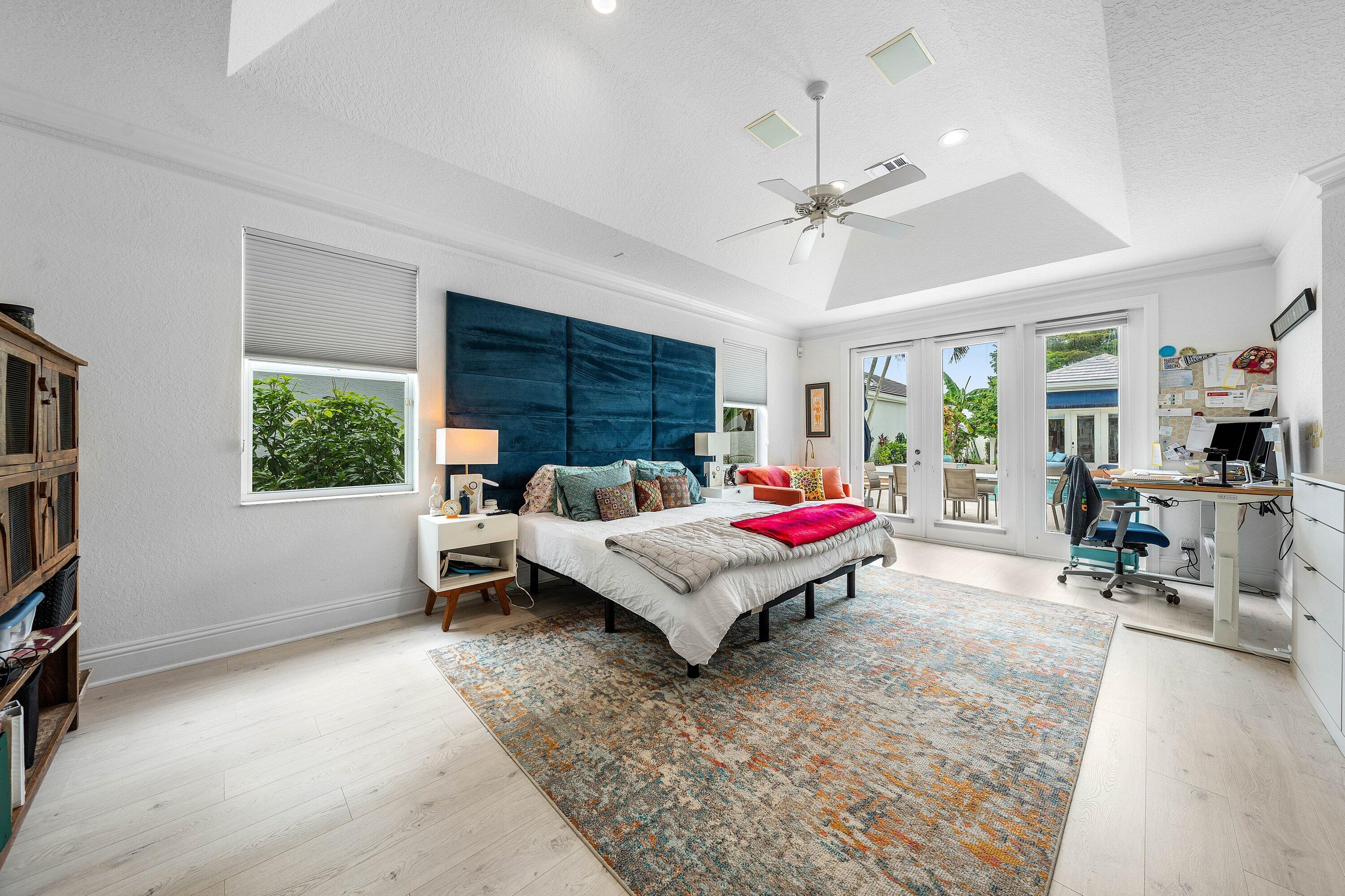 3507 NW Clubside Circle