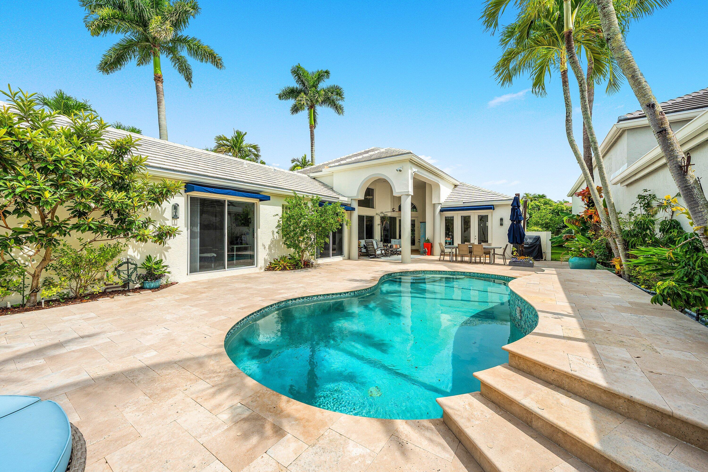 3507 NW Clubside Circle
