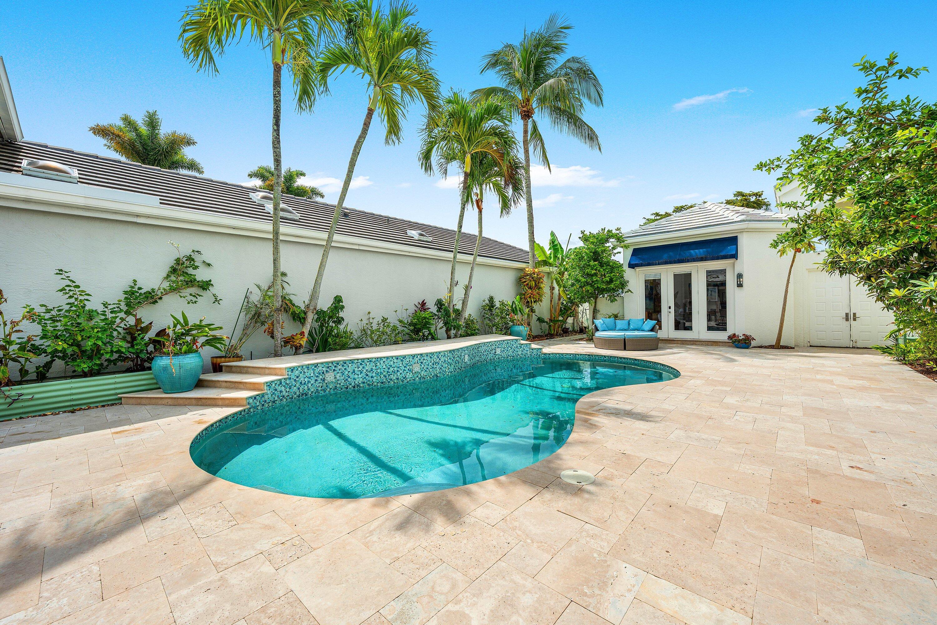 3507 NW Clubside Circle