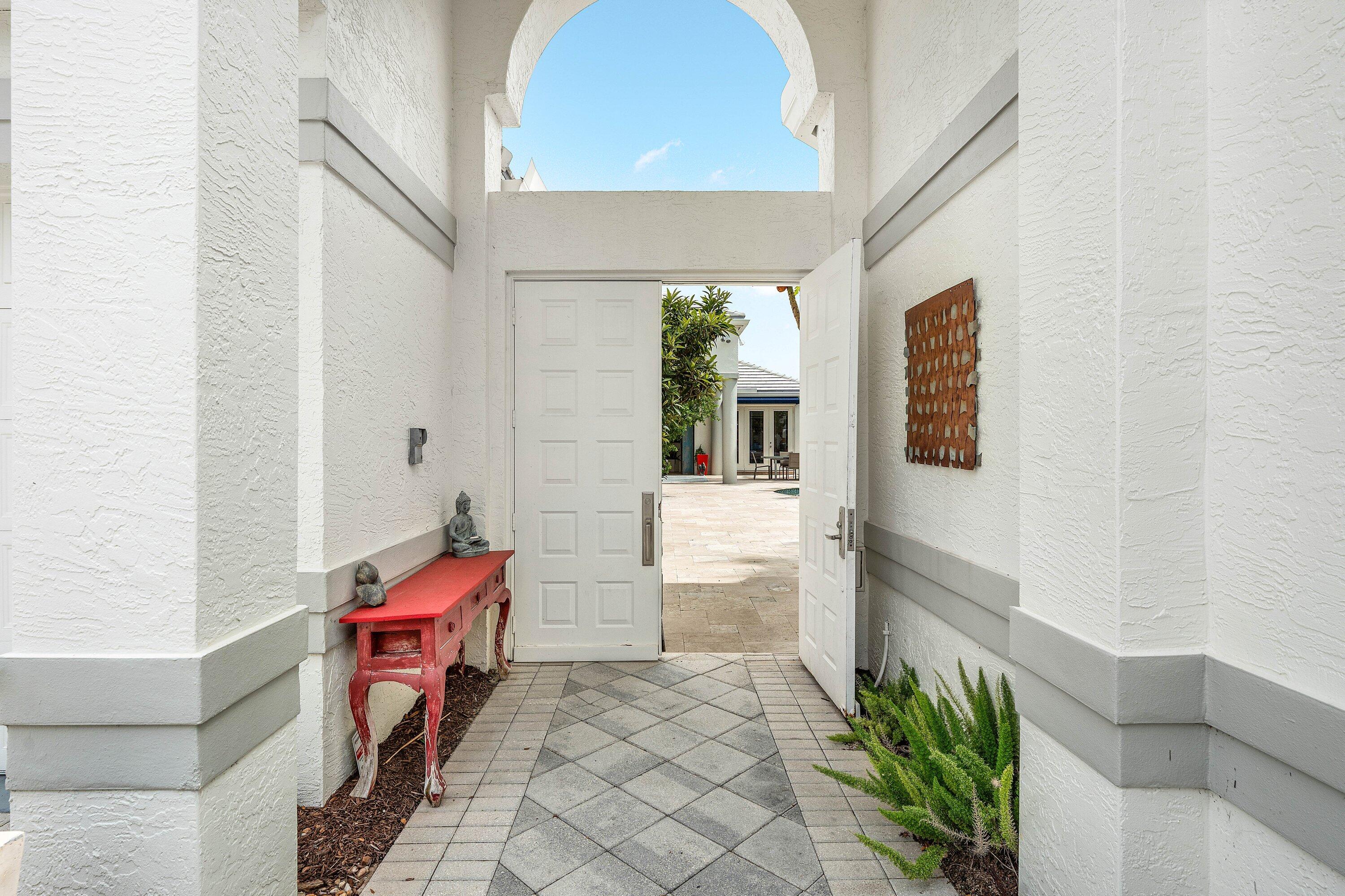 3507 NW Clubside Circle