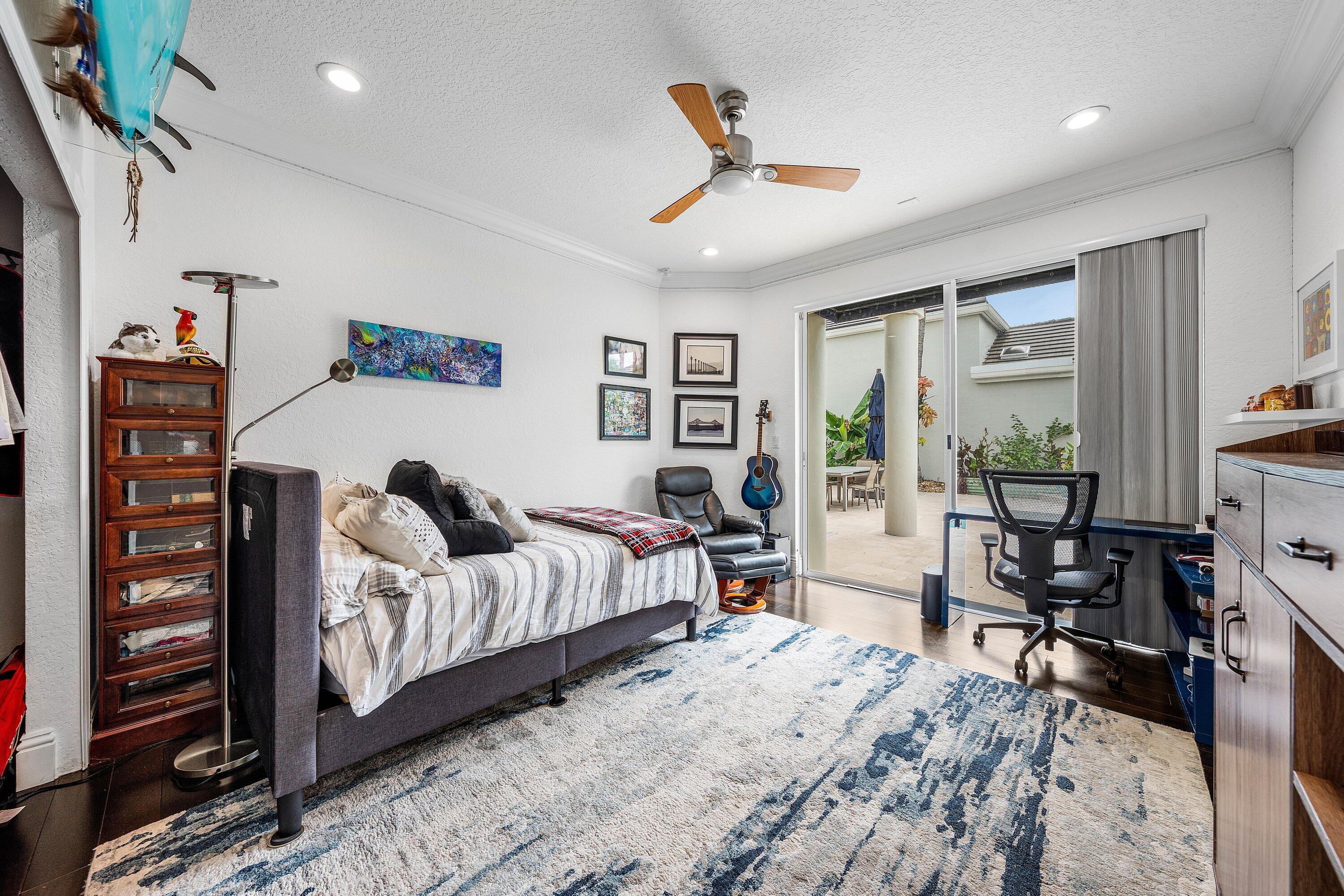 3507 NW Clubside Circle