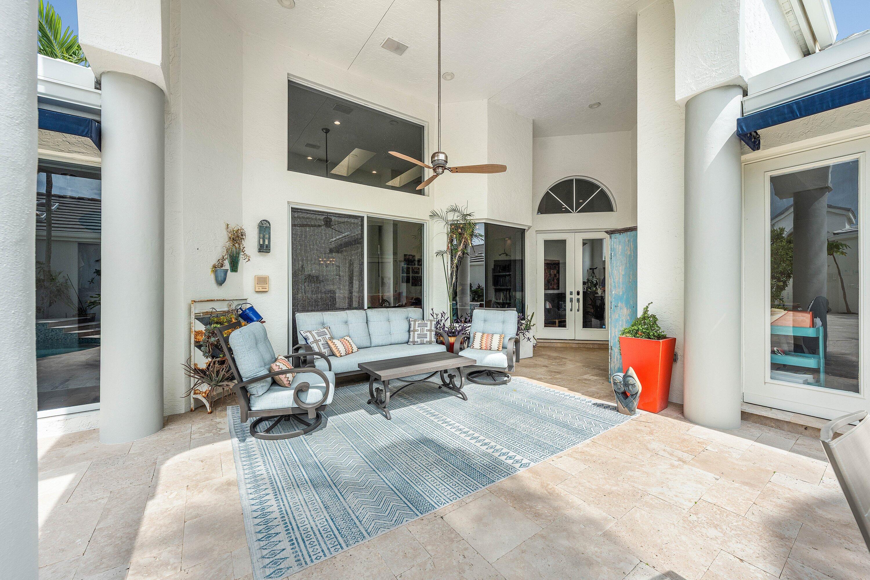 3507 NW Clubside Circle