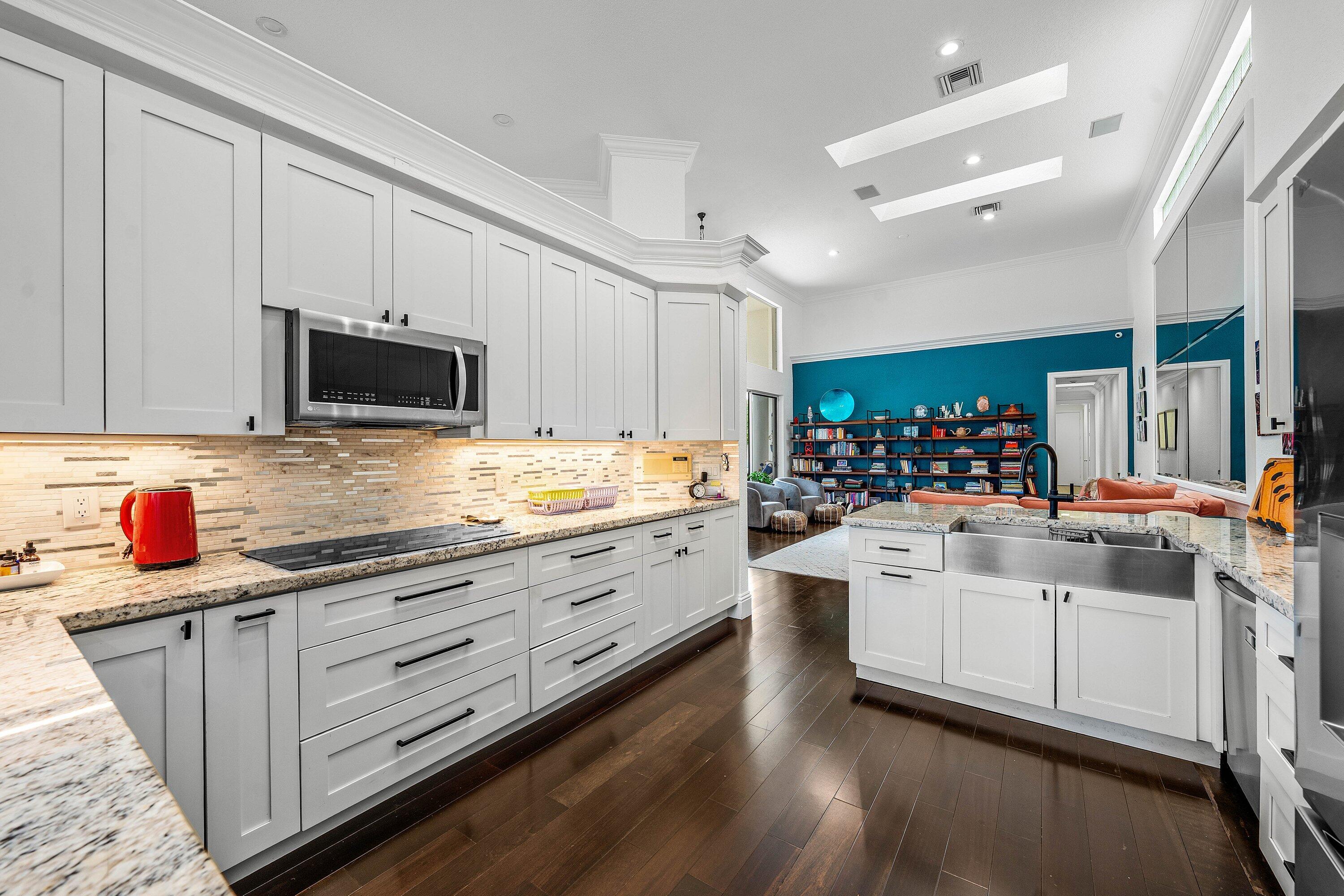 3507 NW Clubside Circle