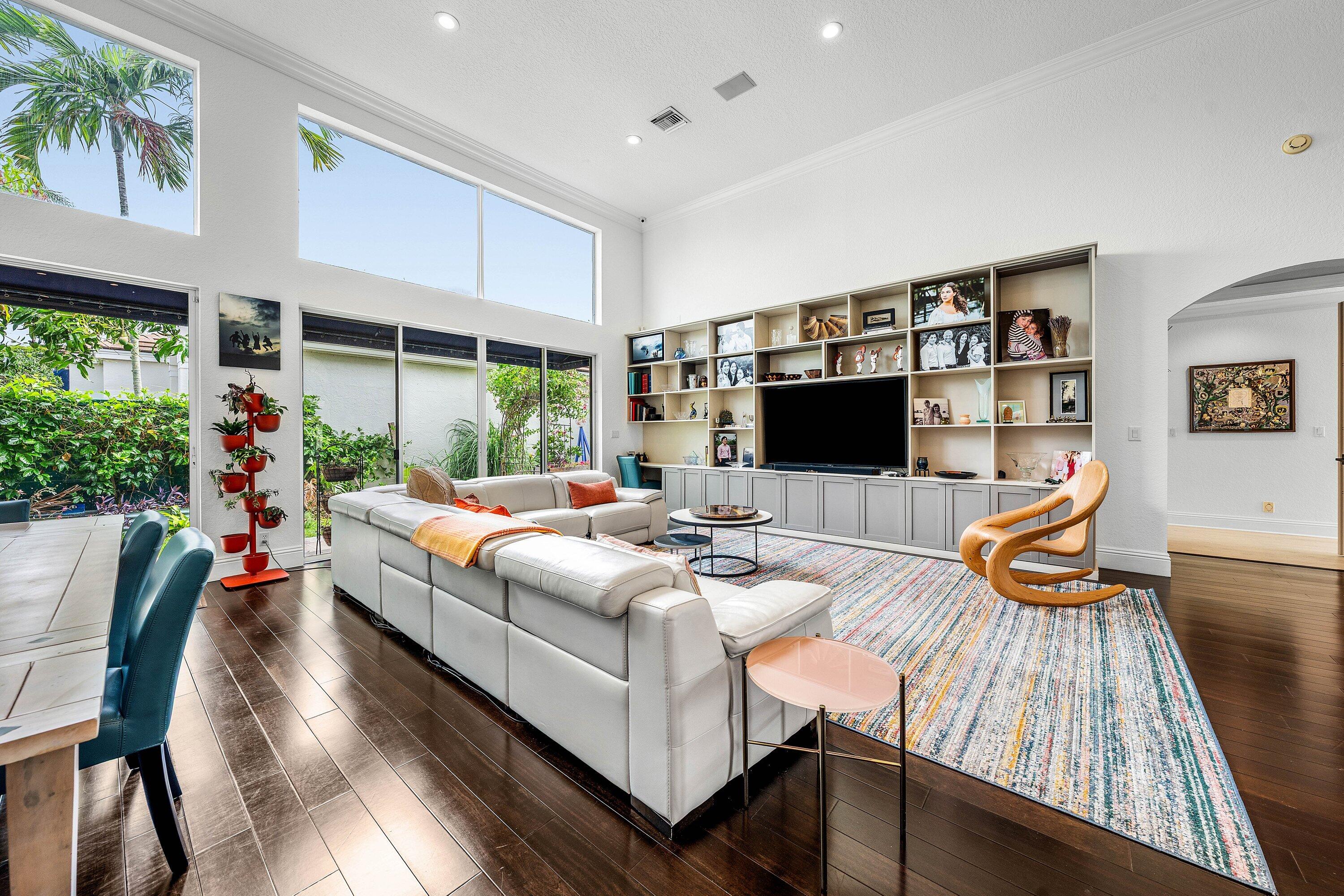 3507 NW Clubside Circle
