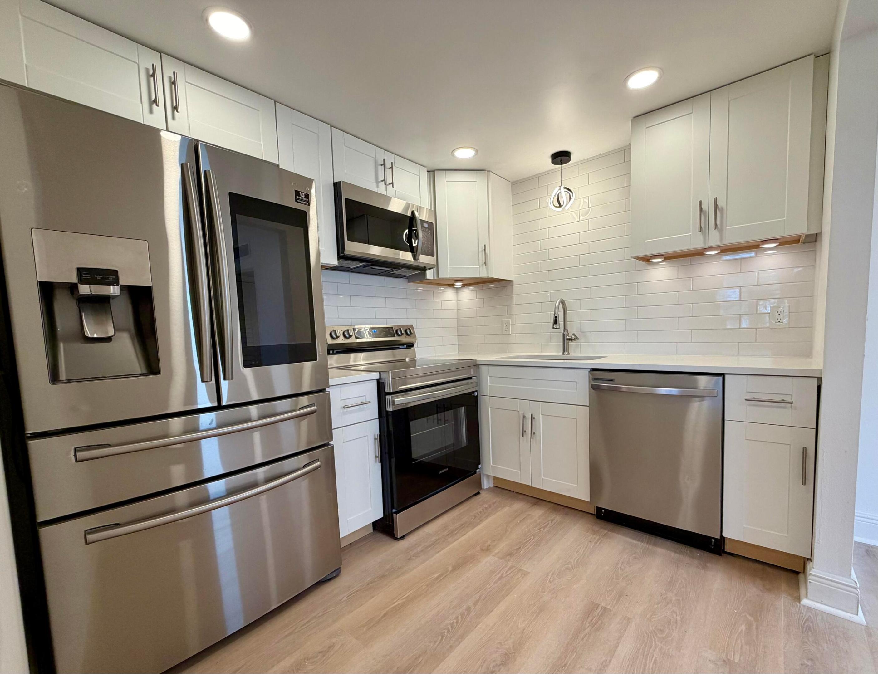 207 Tuscany D 207