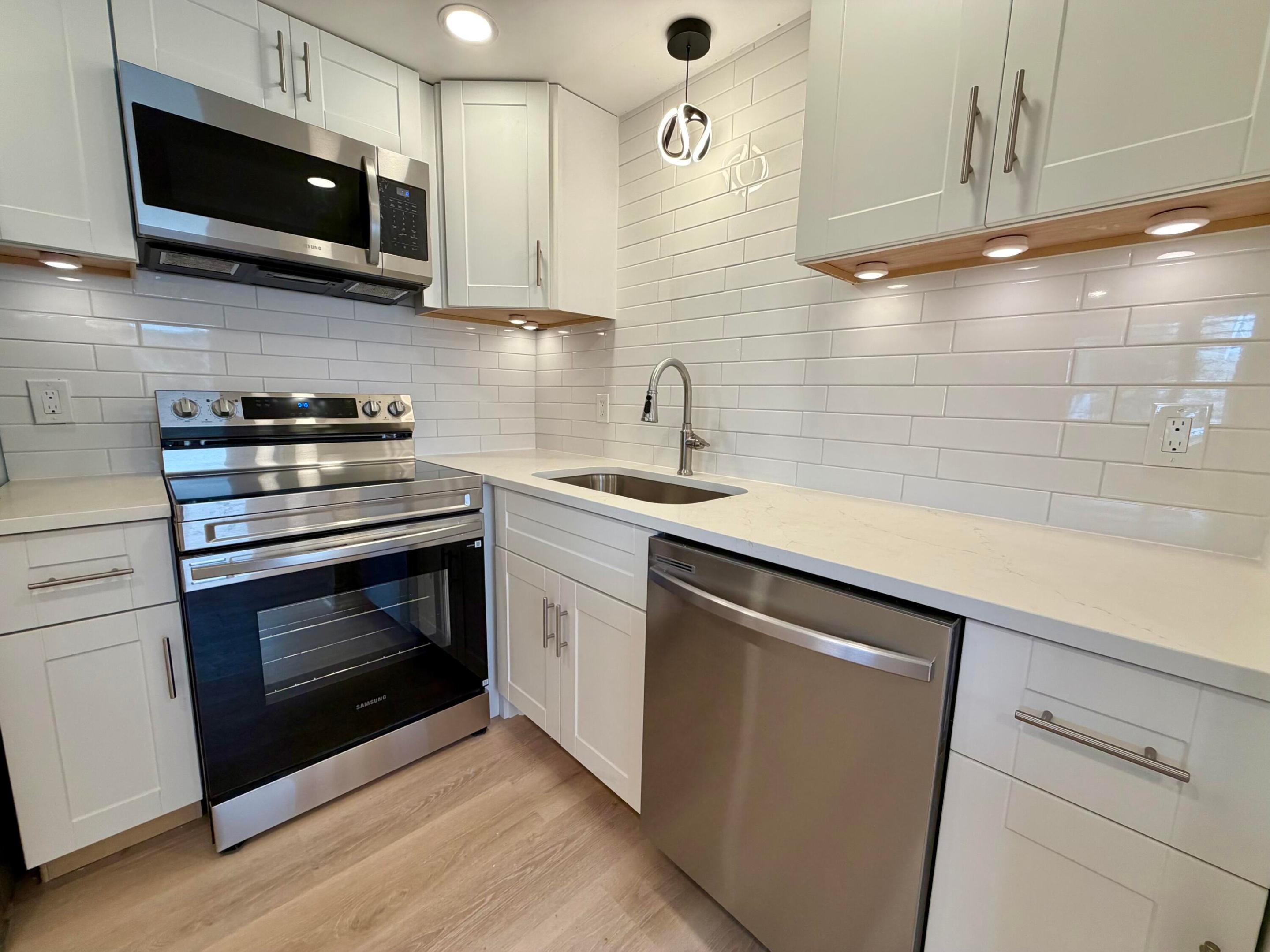 207 Tuscany D 207