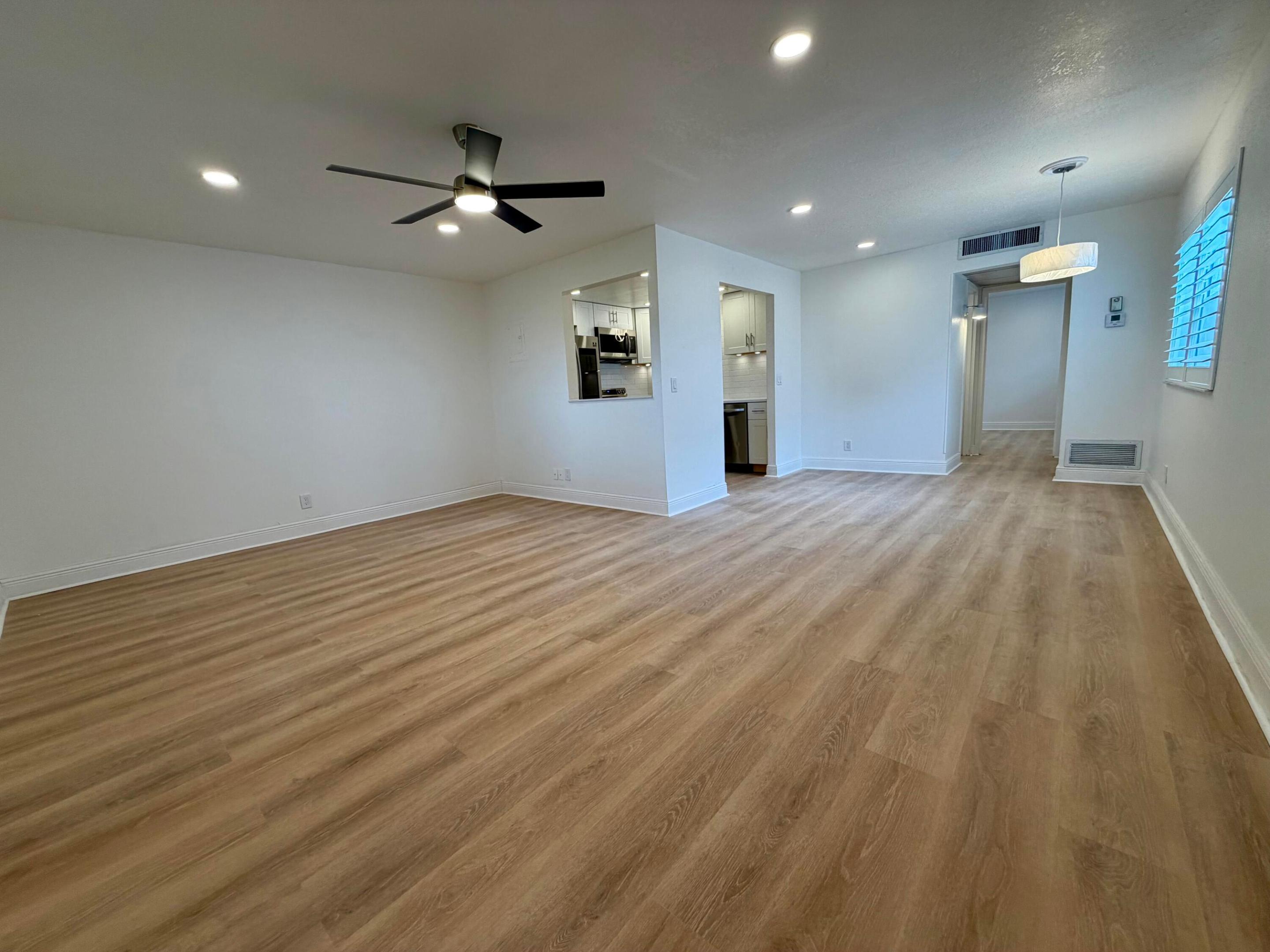 207 Tuscany D 207