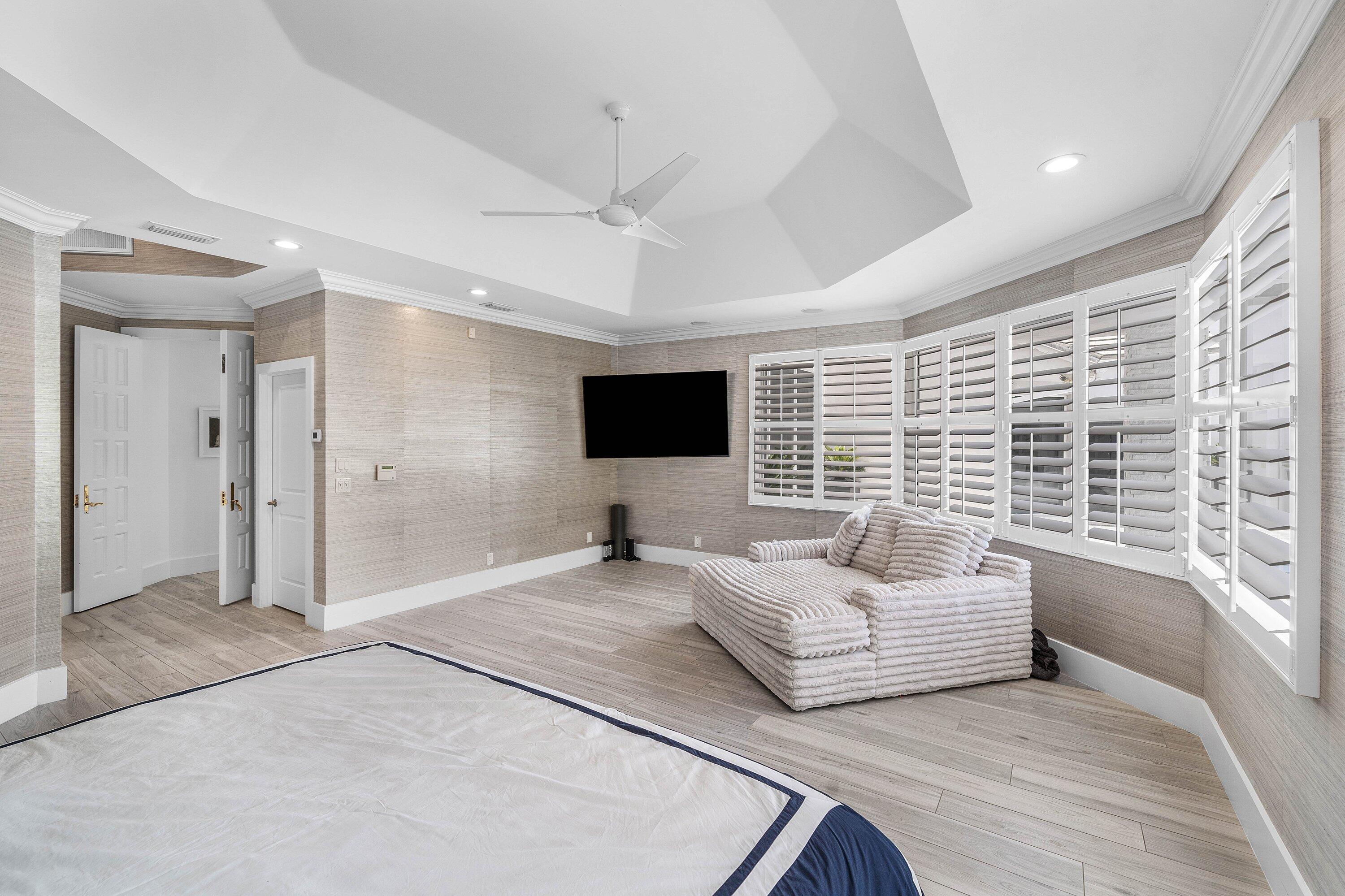 3828 NW 53rd Street