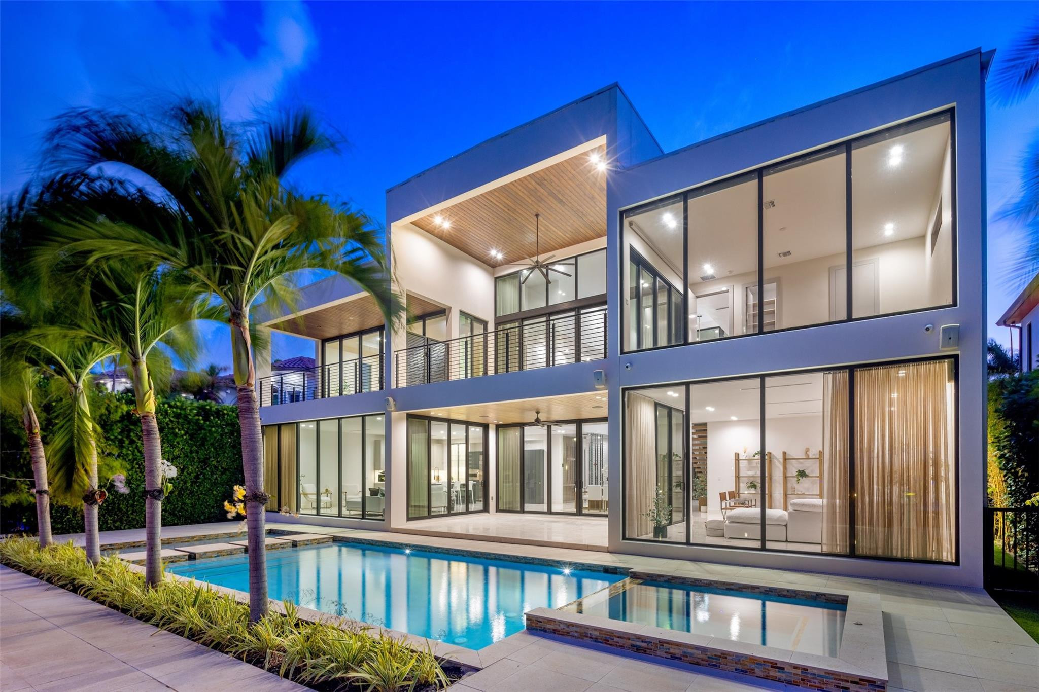 432 Coconut Isle Drive