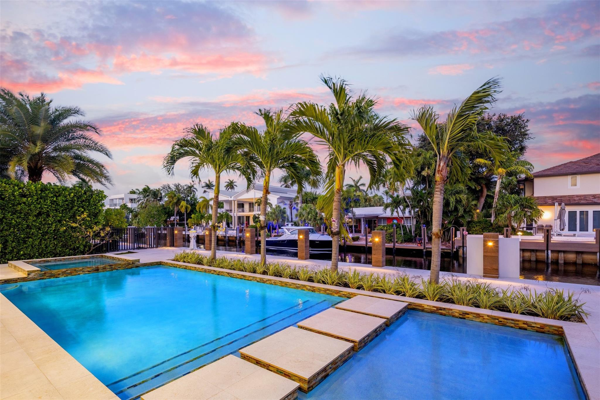 432 Coconut Isle Drive