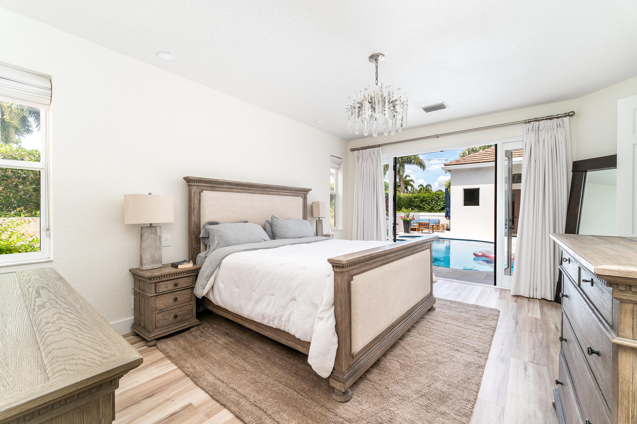 3323 NW 53RD Circle