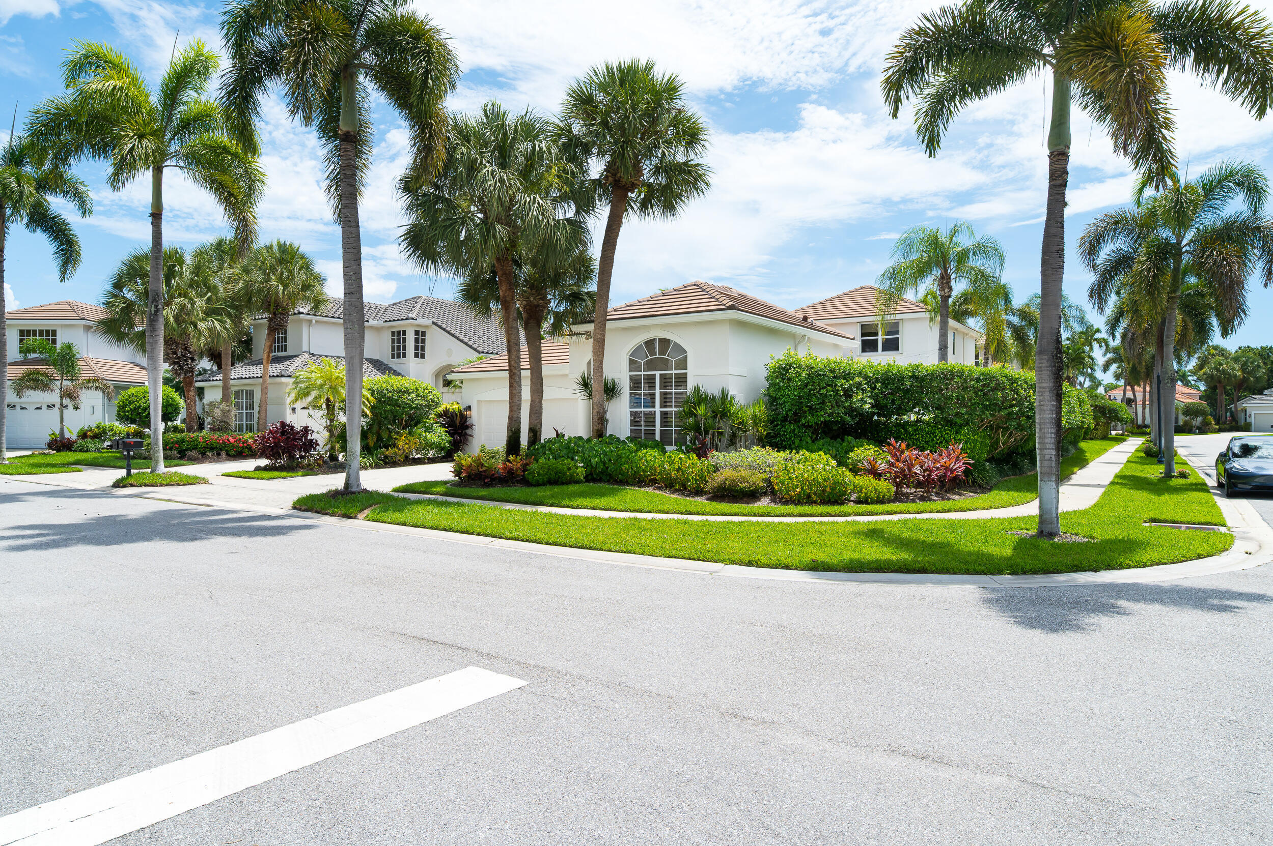 3323 NW 53RD Circle