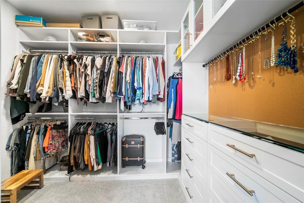 12270 N Baypoint Cir