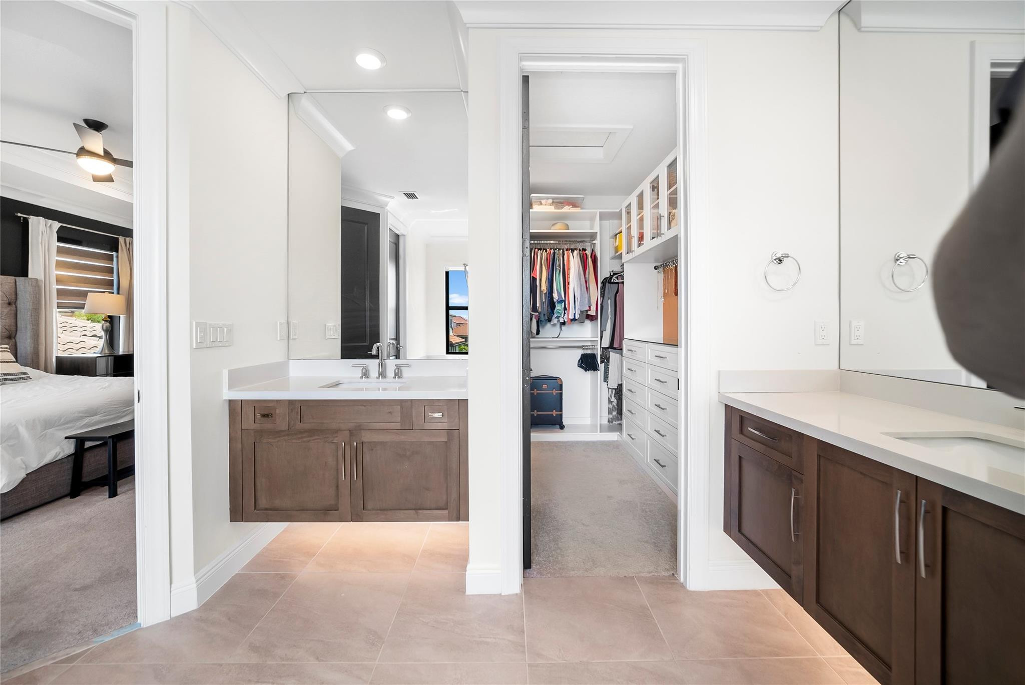 12270 N Baypoint Cir