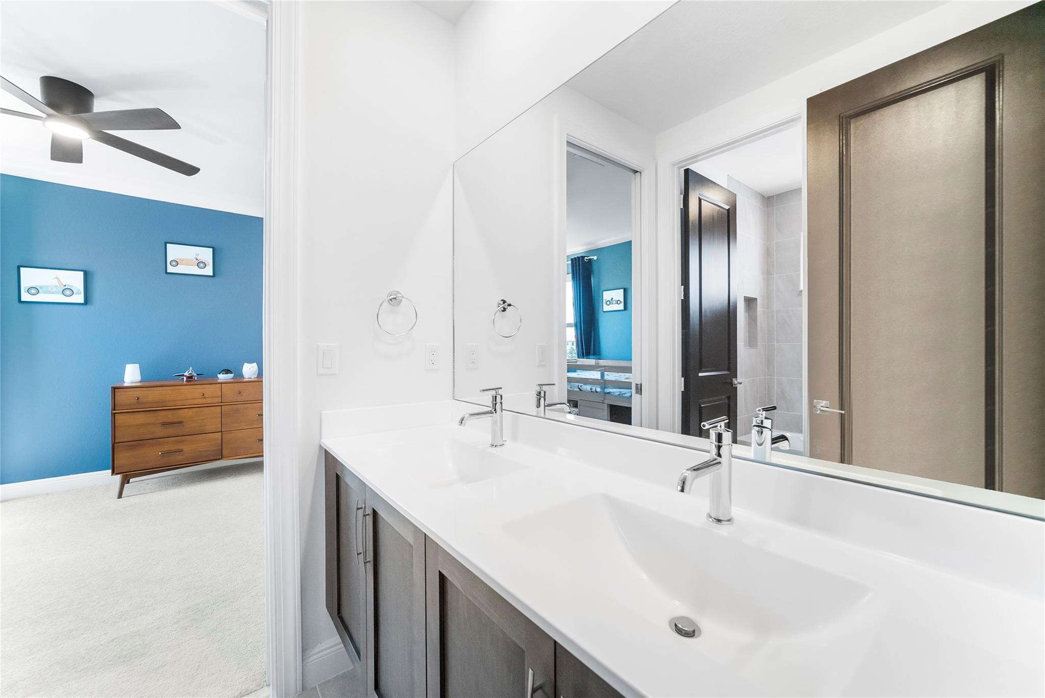 12270 N Baypoint Cir