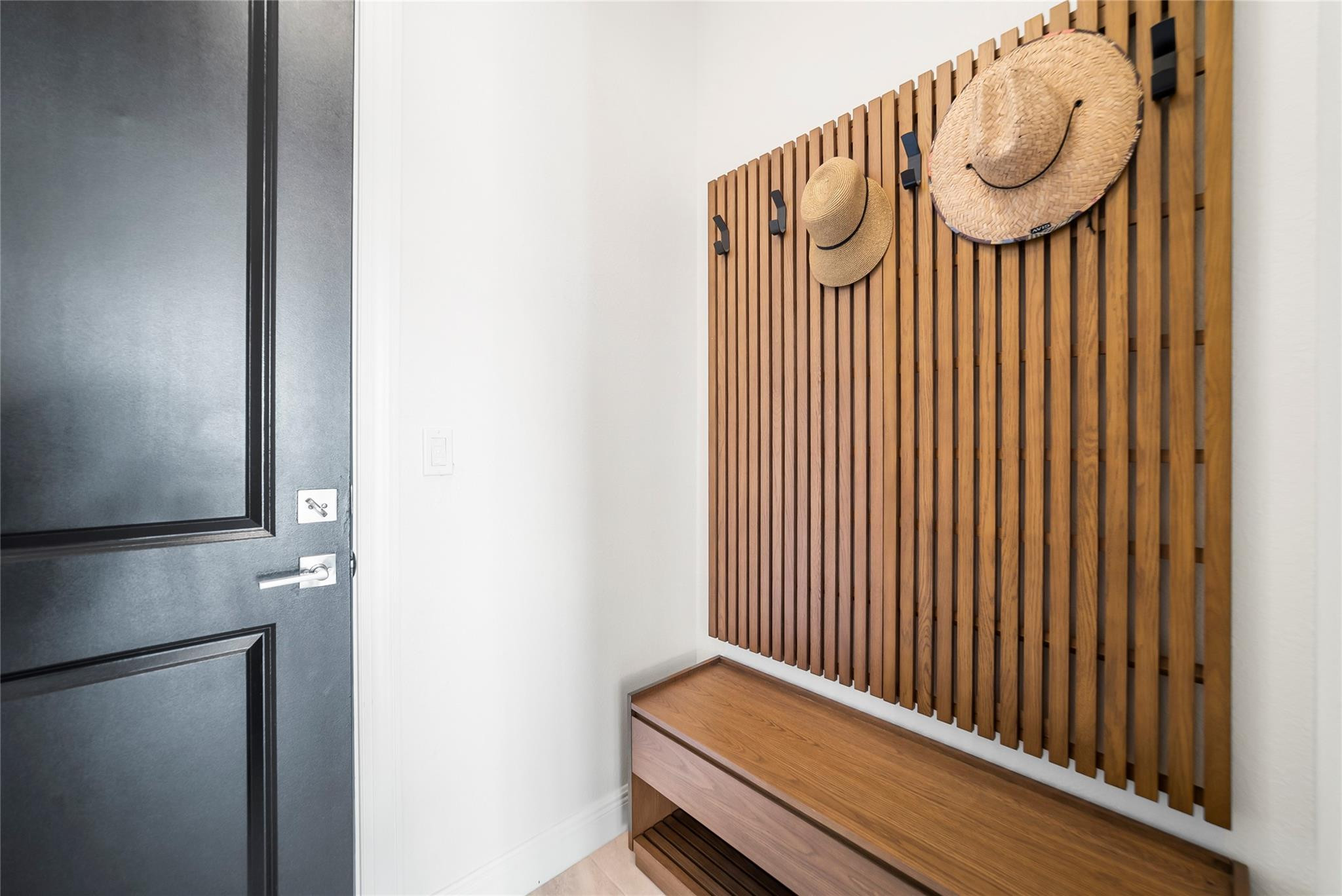 12270 N Baypoint Cir