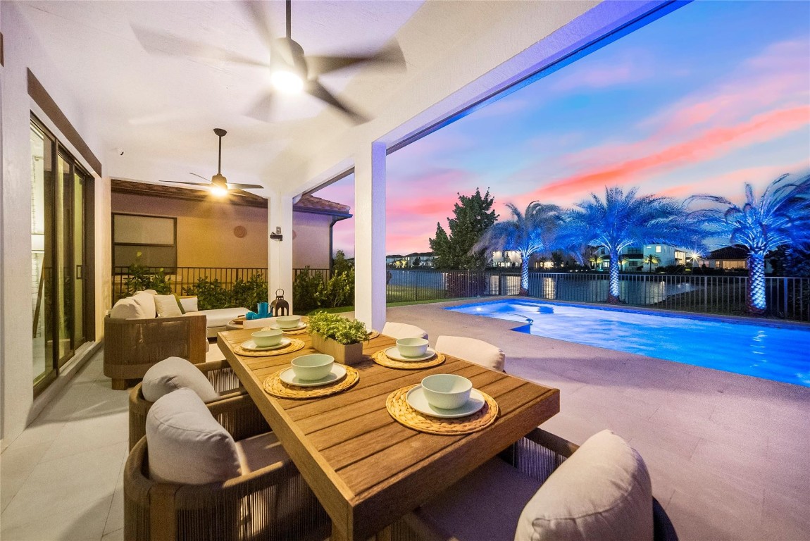 12270 N Baypoint Cir