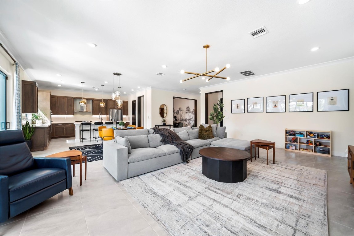 12270 N Baypoint Cir