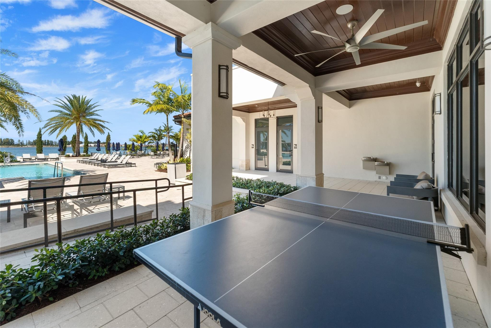 12270 N Baypoint Cir