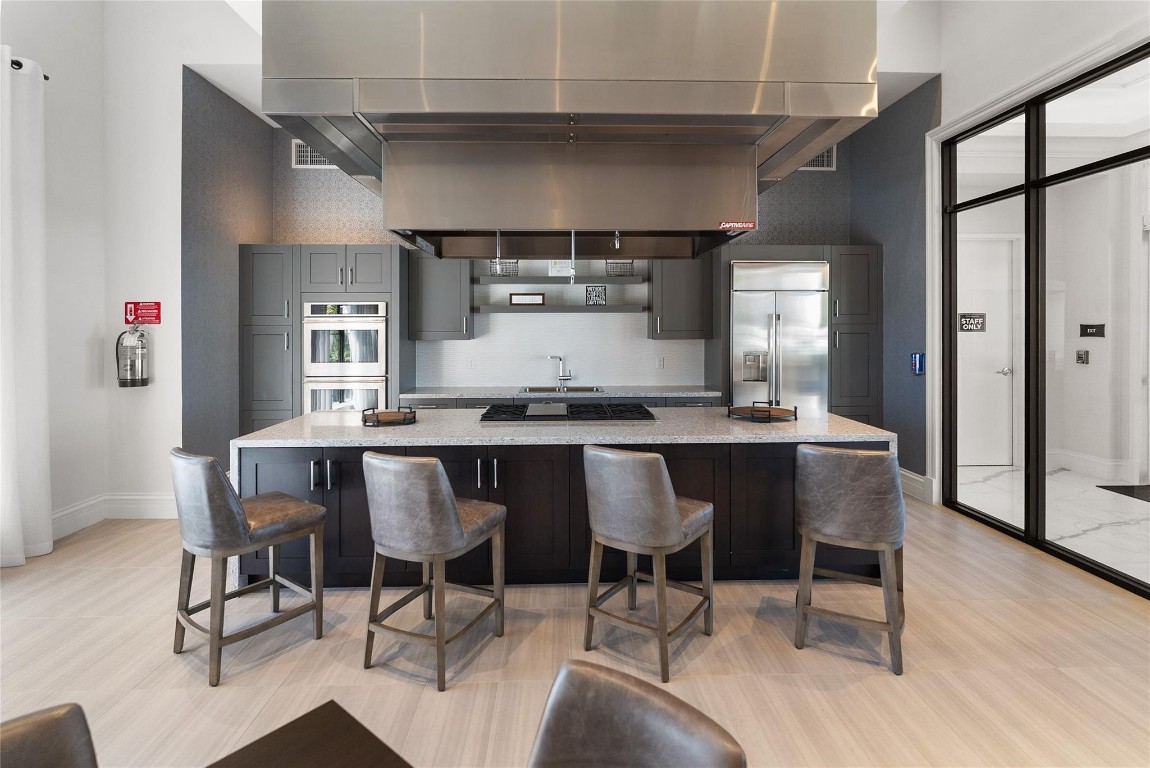 12270 N Baypoint Cir