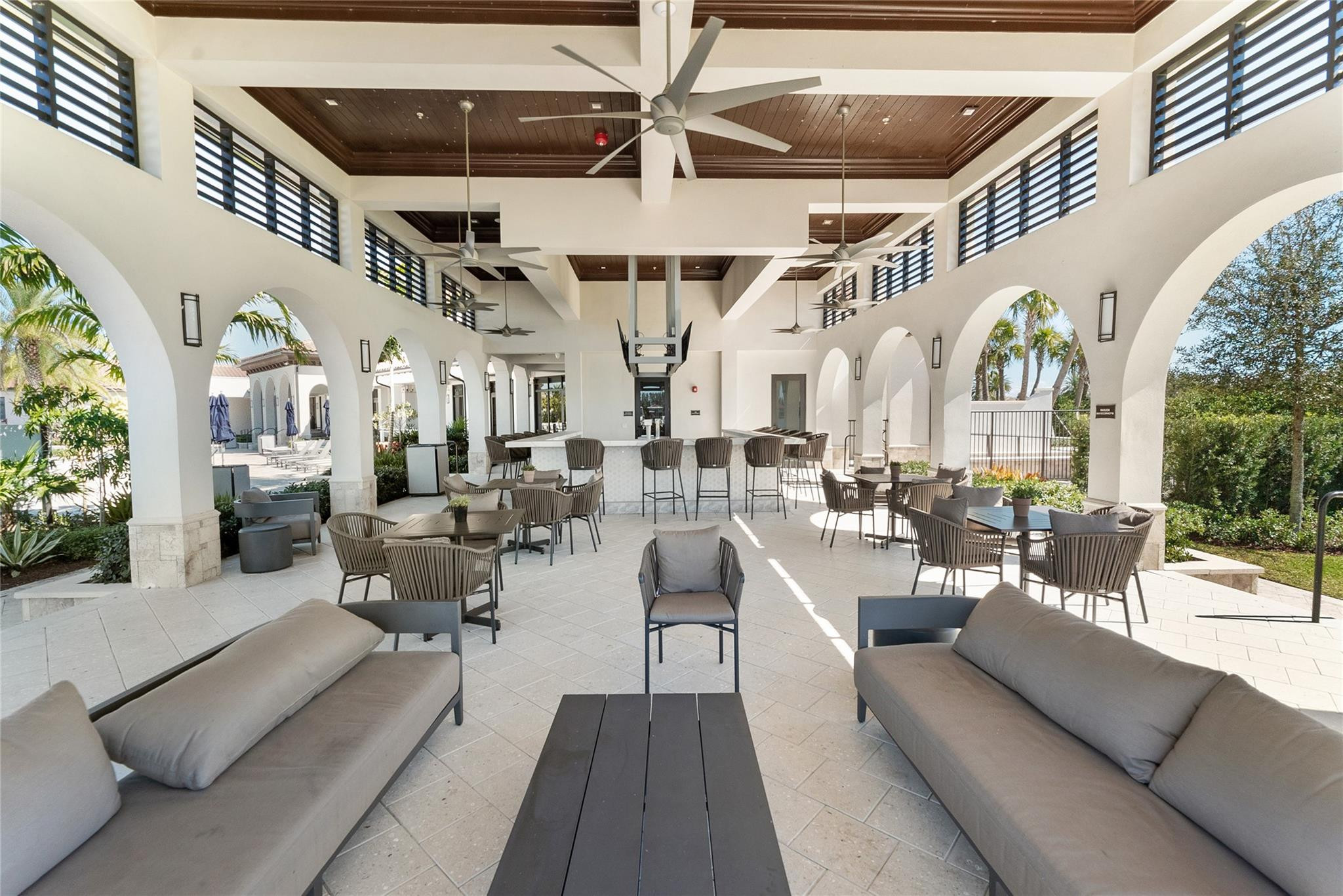 12270 N Baypoint Cir