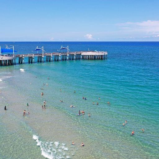 901 N Riverside Dr 1D