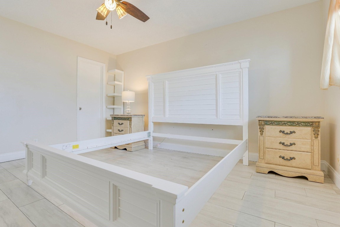 901 N Riverside Dr 1D