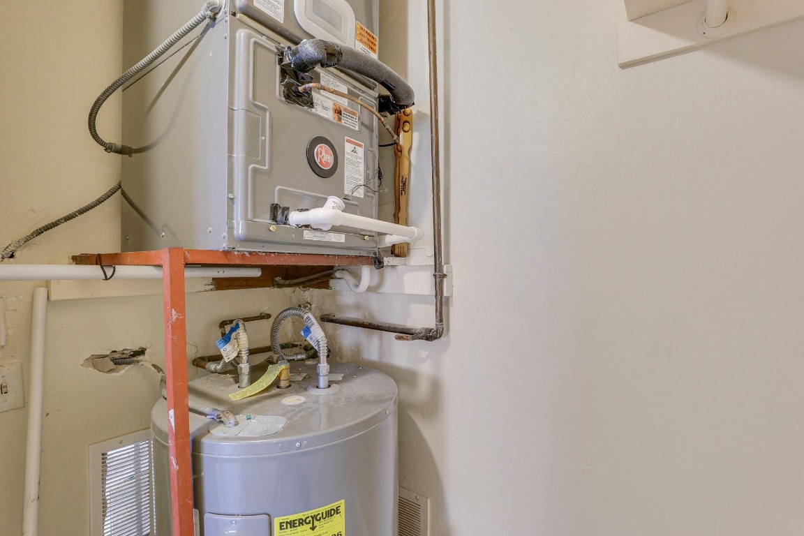 901 N Riverside Dr 1D