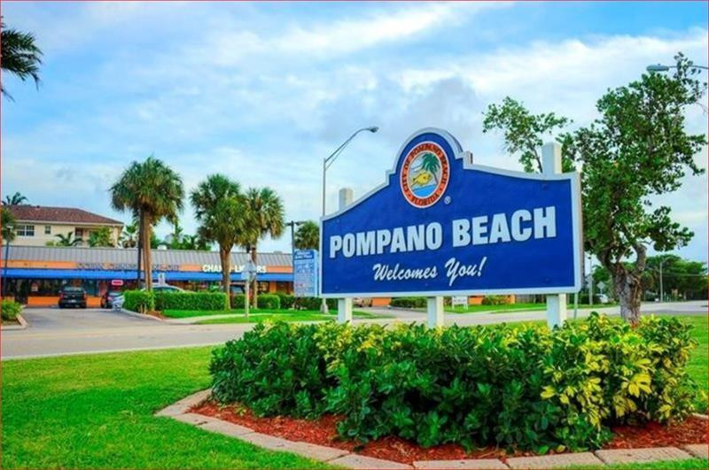 901 N Riverside Dr 1D