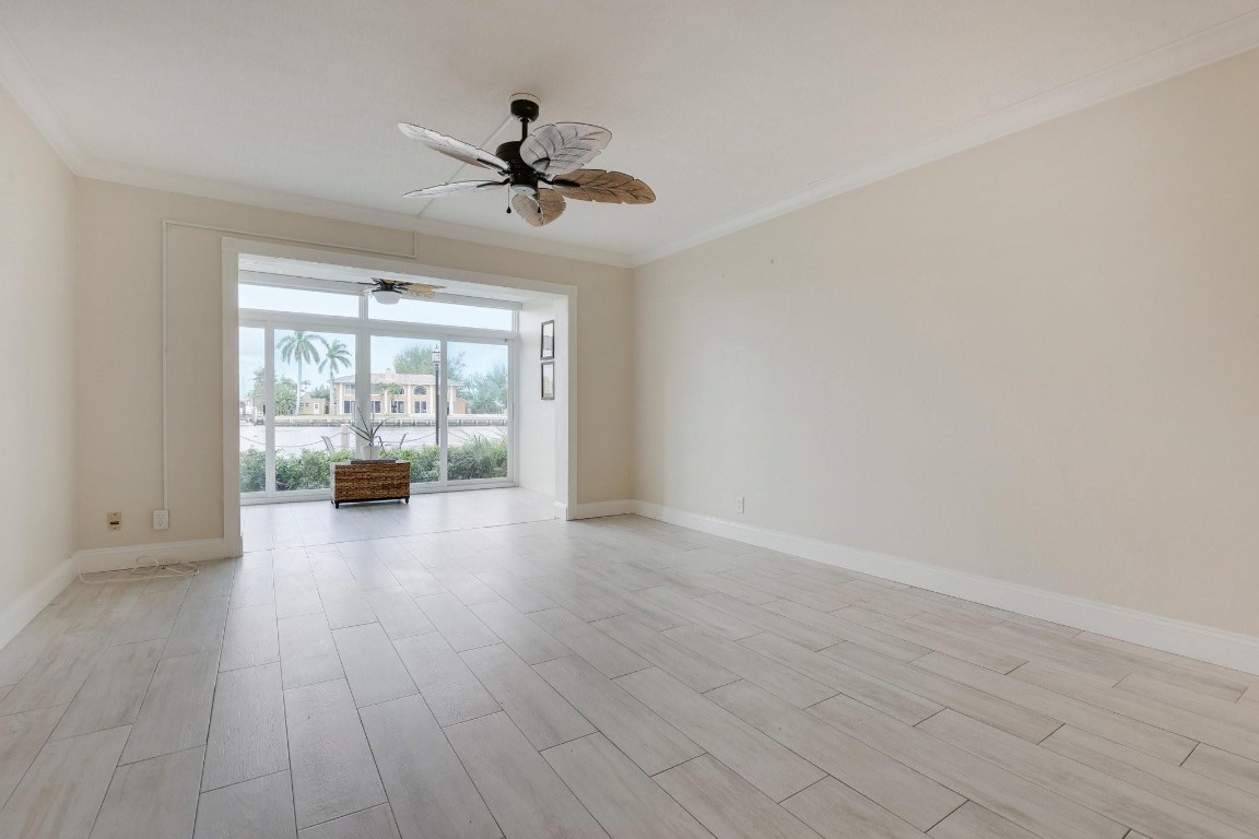 901 N Riverside Dr 1D