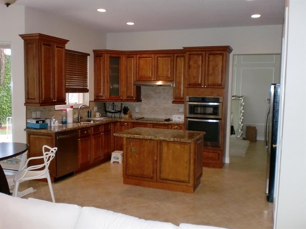 21175 La Vista Circle