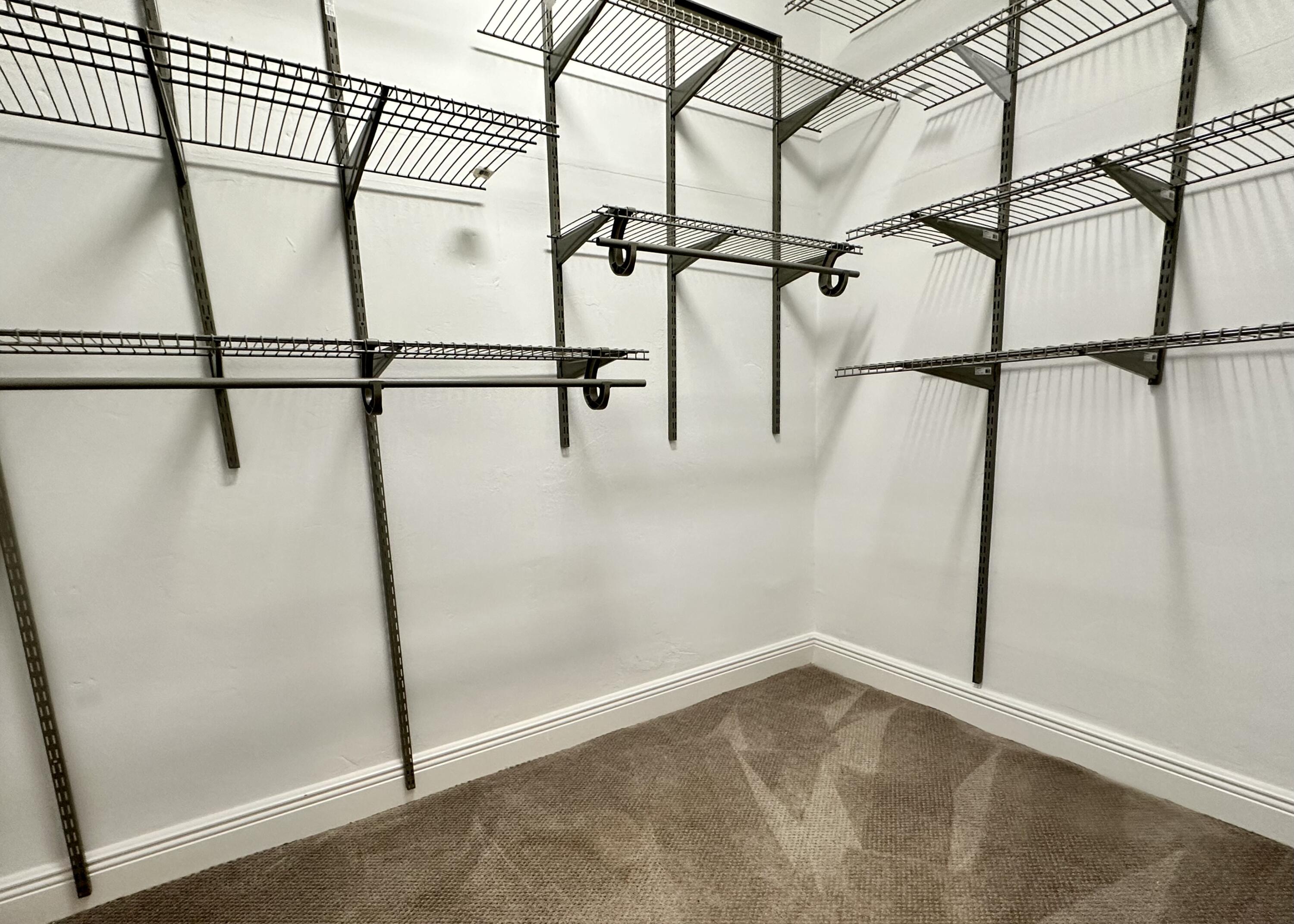 2584 Avenue Au Soleil