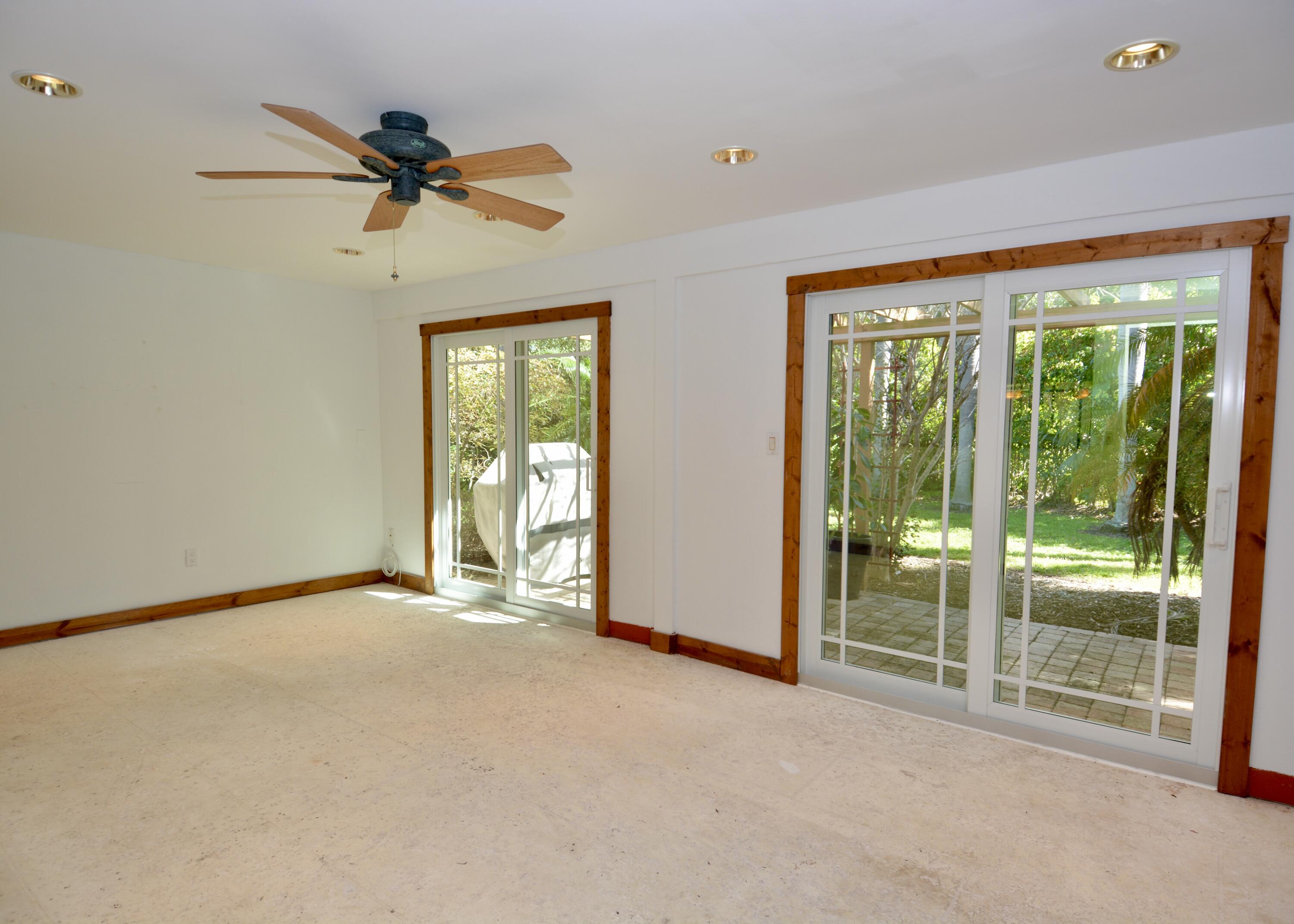 2584 Avenue Au Soleil